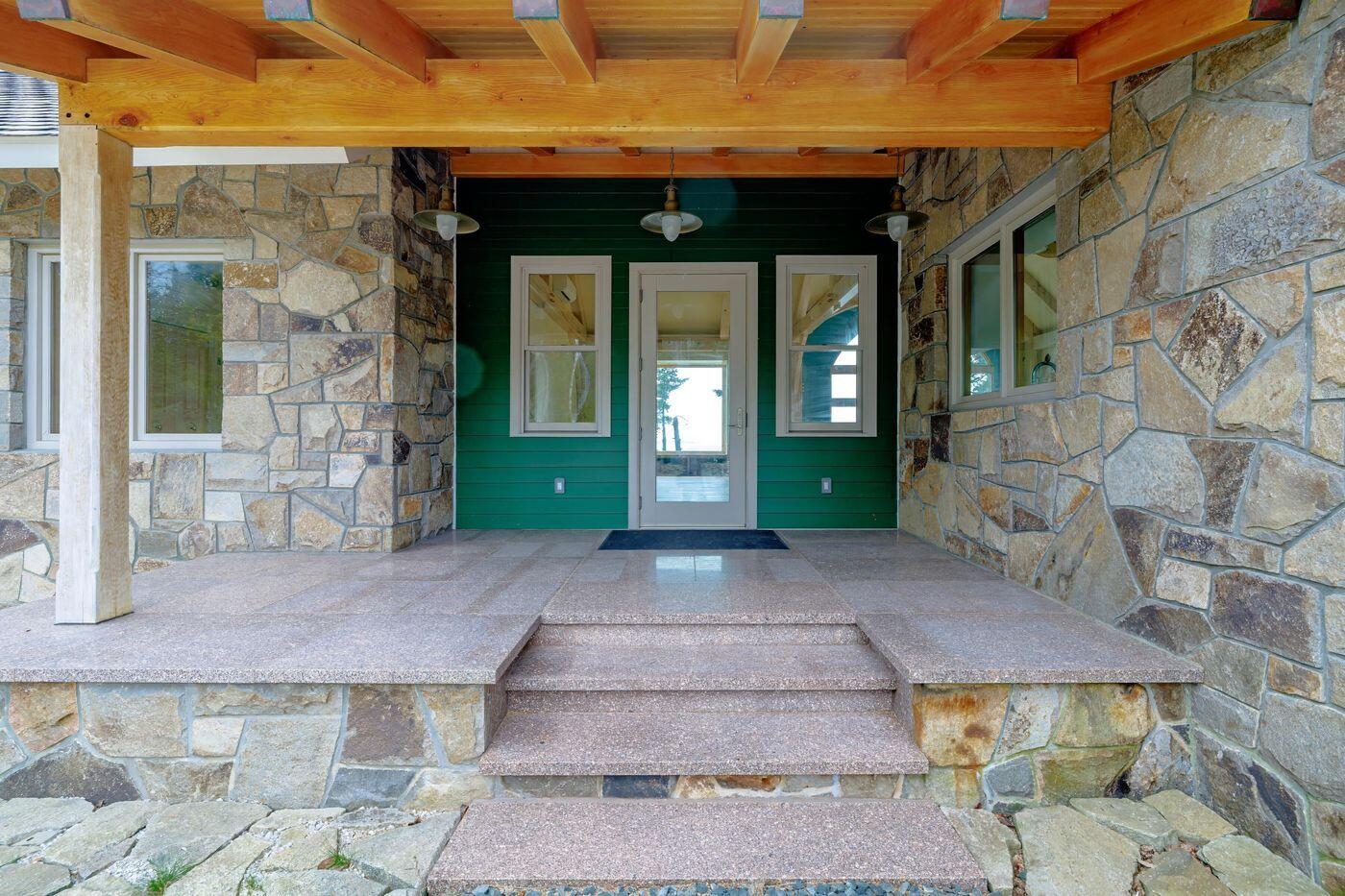 131 Lighthouse Point Road, Gouldsboro, ME, 04607