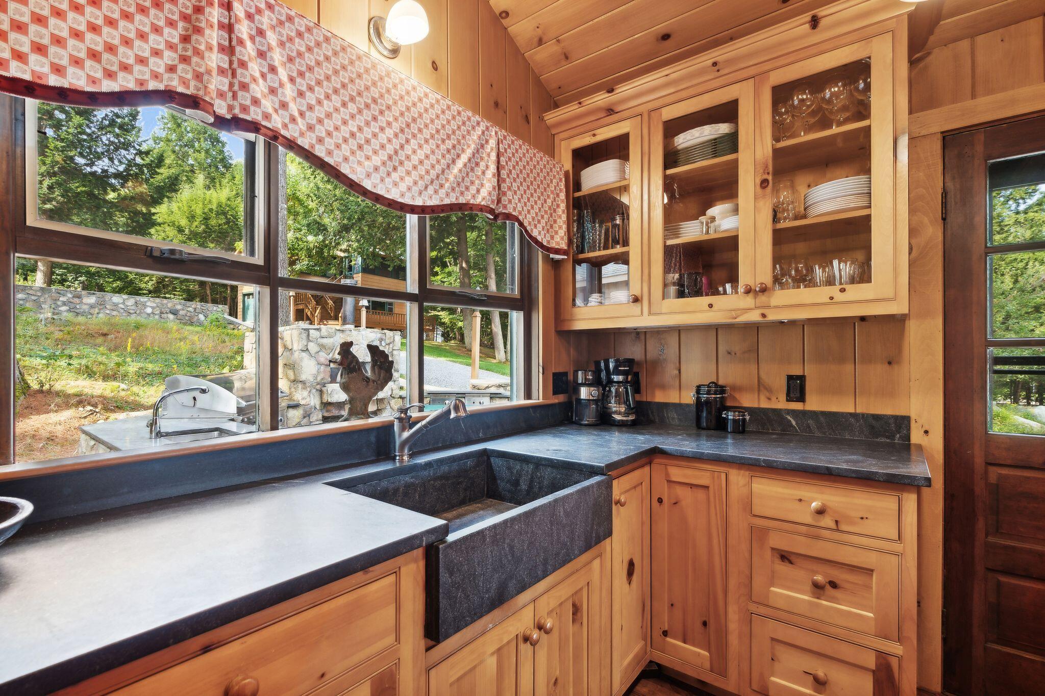 224 Ledges Road S, Naples, ME, 04055