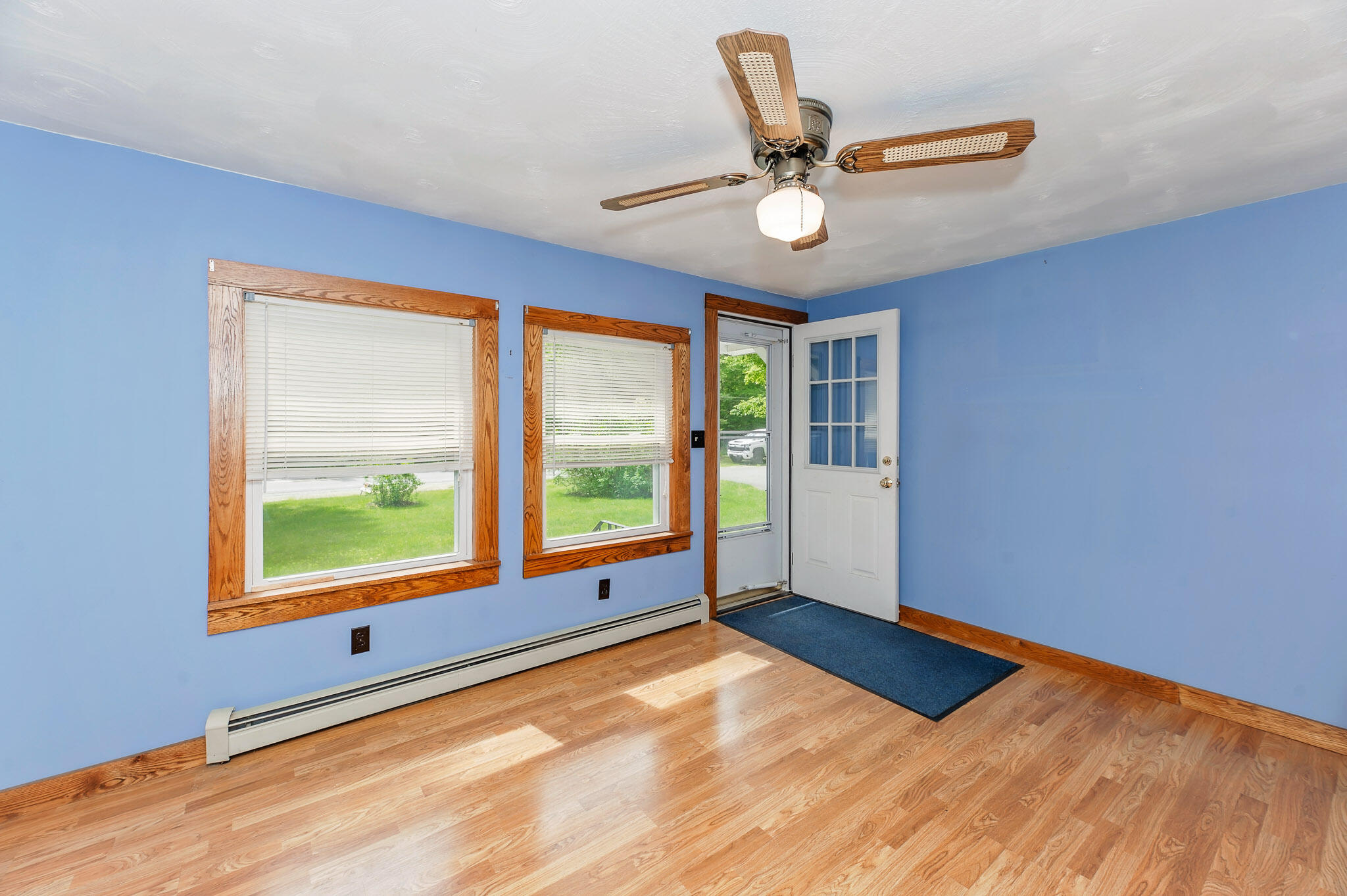 1574 Roxbury Road, Roxbury, ME 04275 Formal Dining Room/Entry Space