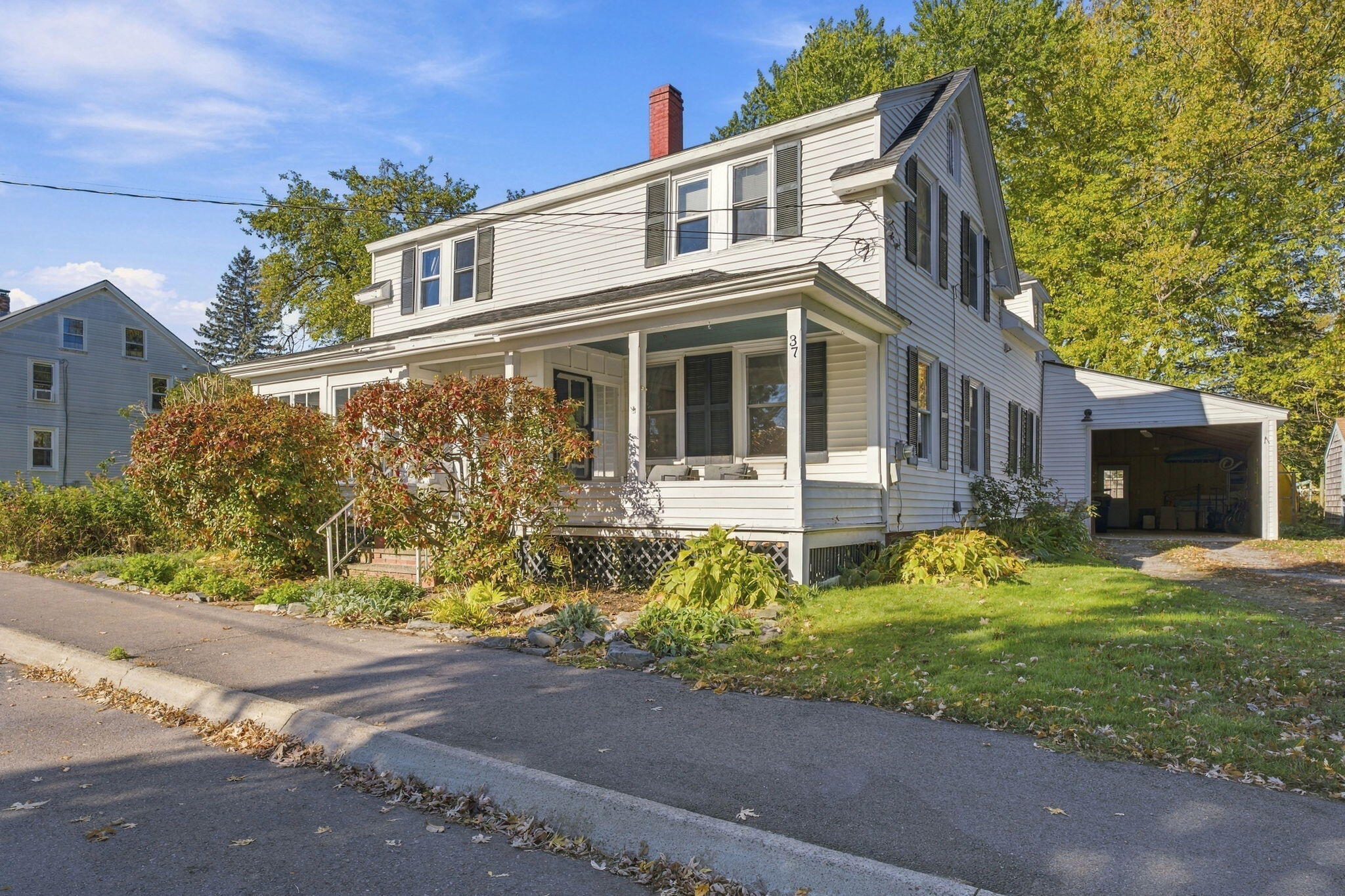 Photo of 37 Broadway Orono ME 04473