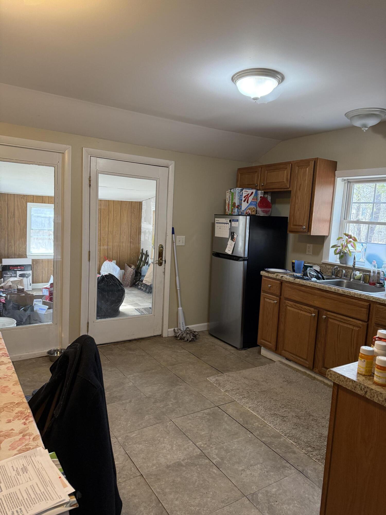 123 County Road, Milford, ME, 04461