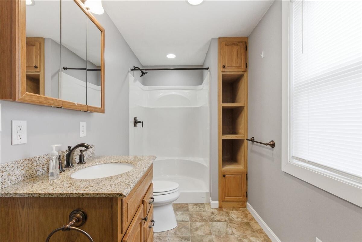 9 Harlow Hill Road, Mexico, ME, 04257