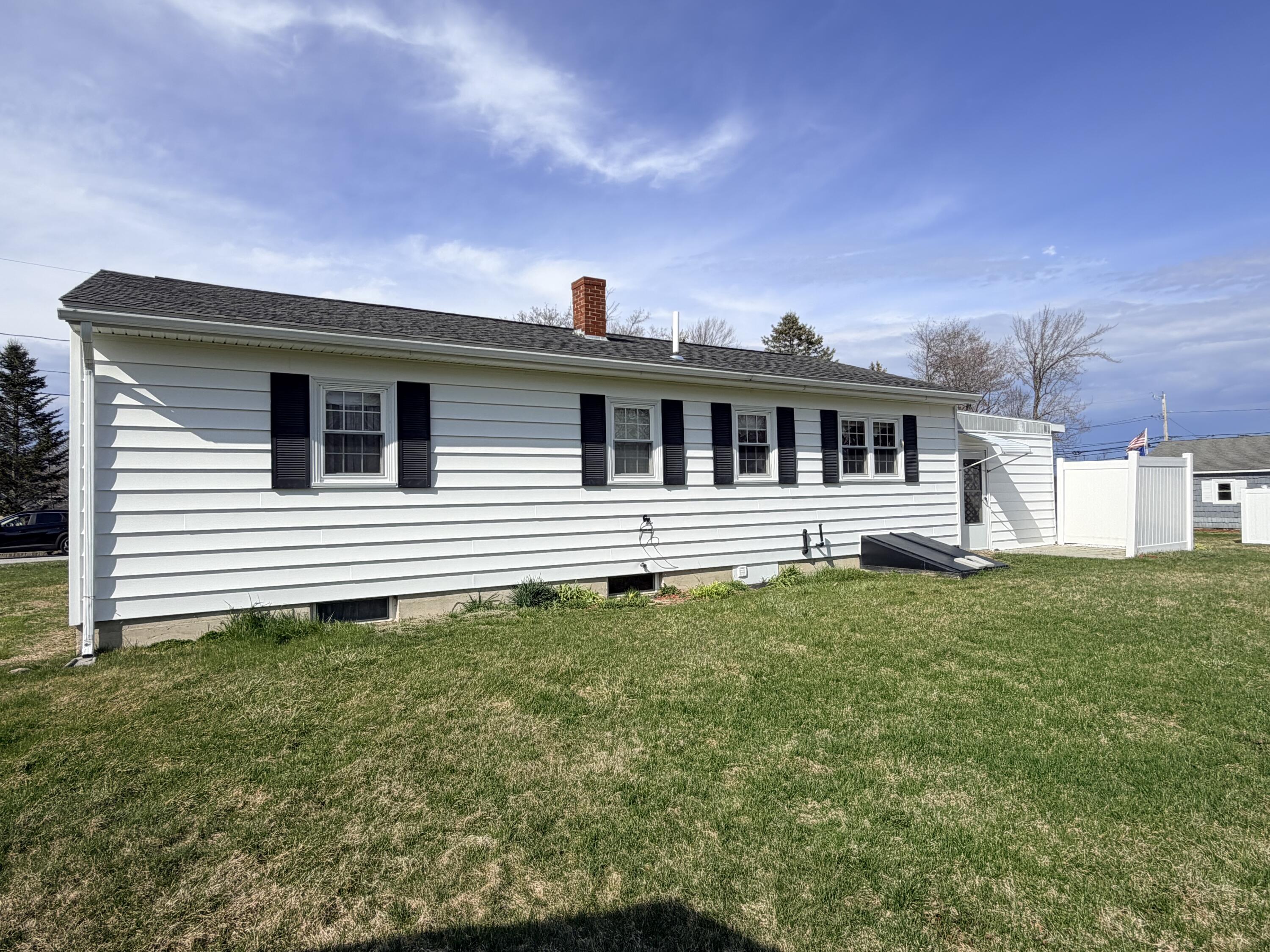 12 Dee Street, Auburn, ME, 04210