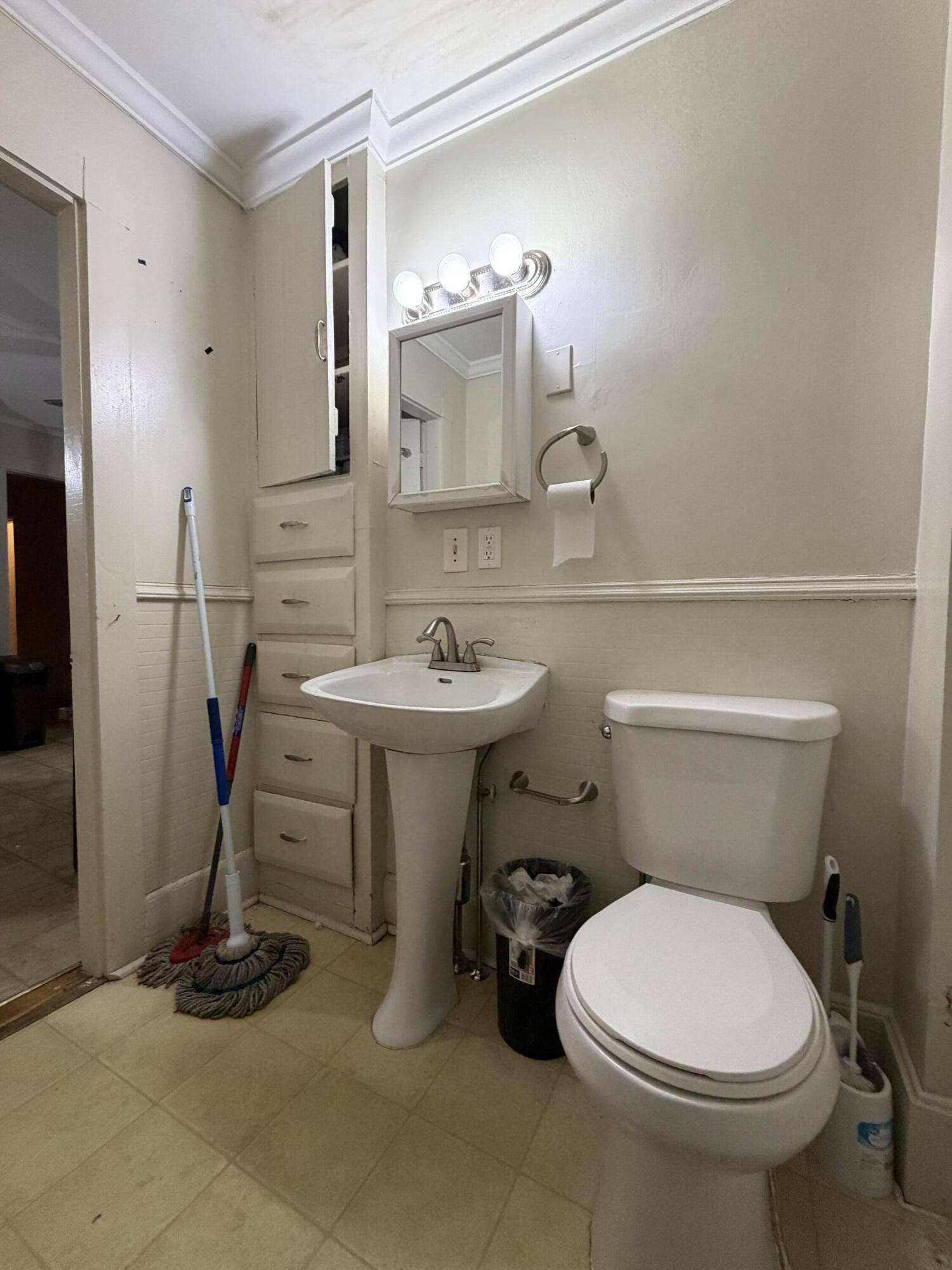 137 S Main Street, Auburn, ME, 04210