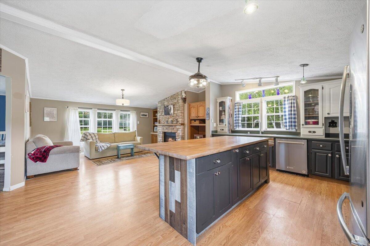 09-405 E Rd-09