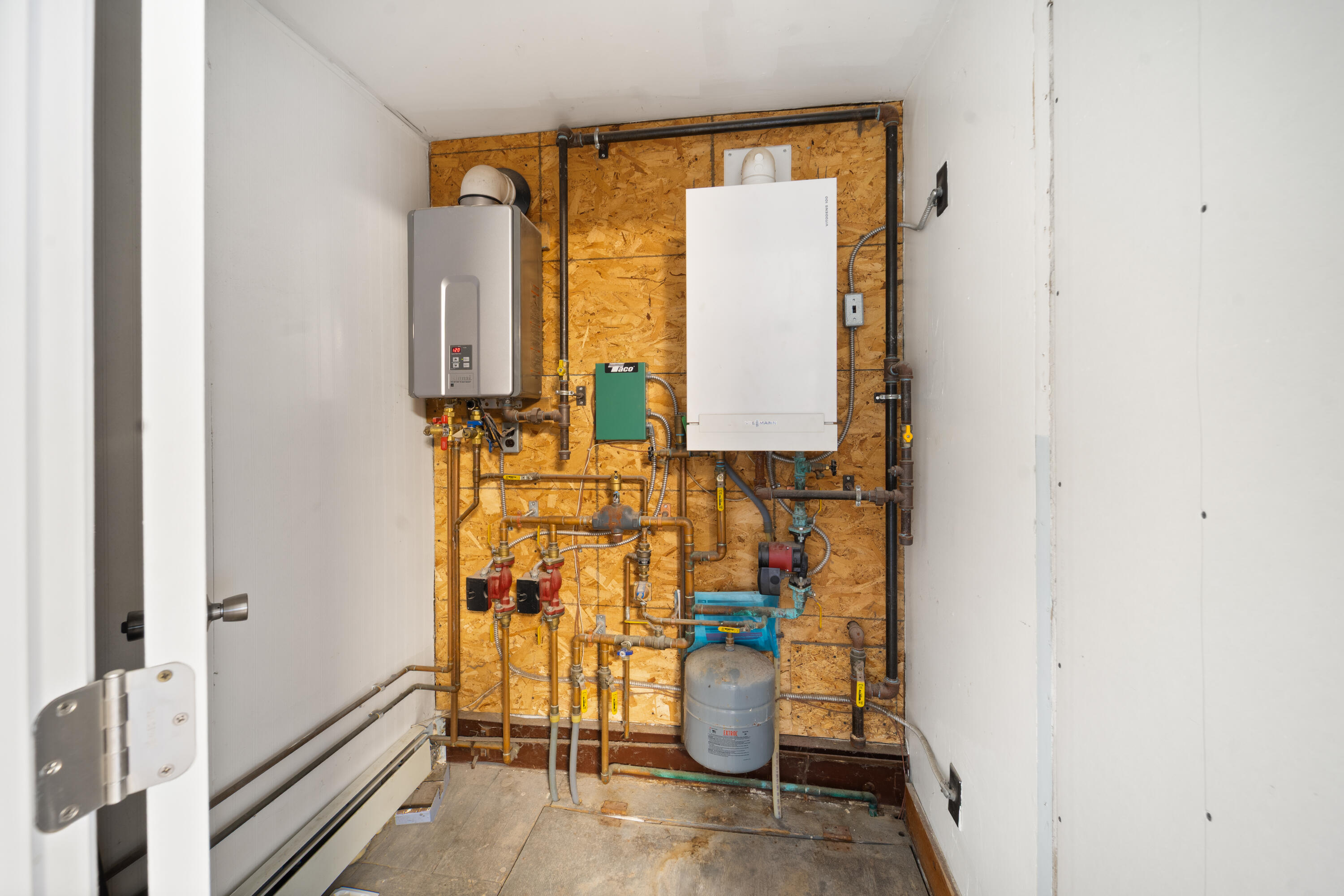 916 Main Street, Old Town, ME, 04468