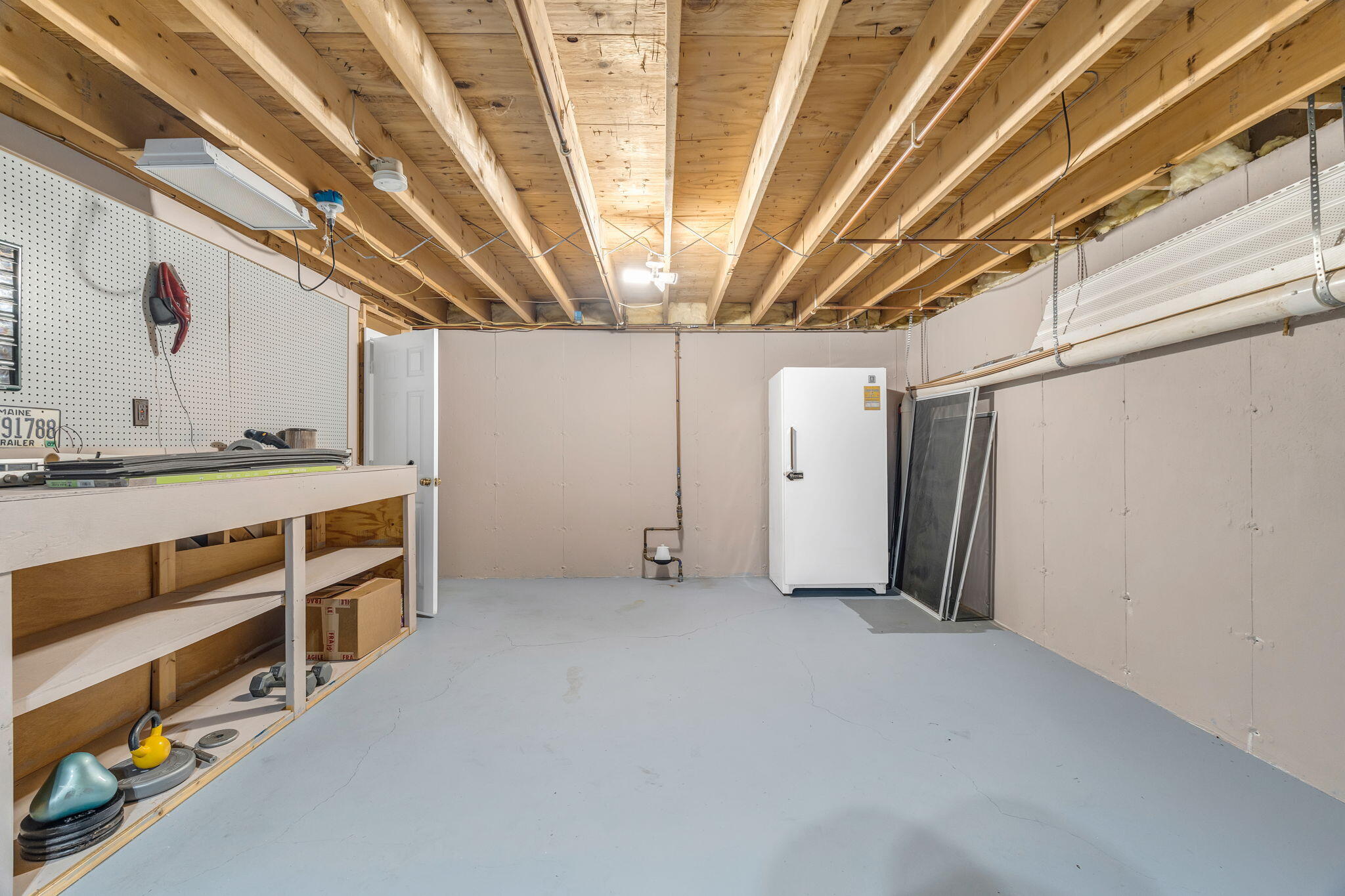 5 Chenault Street, Lewiston, ME 04240 39-web-or-mls-5-chenault-st