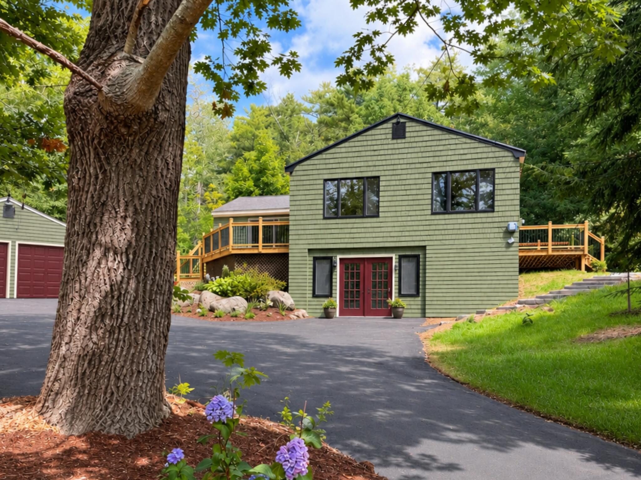 Photo of 227 Mechanic Street Camden ME 04843