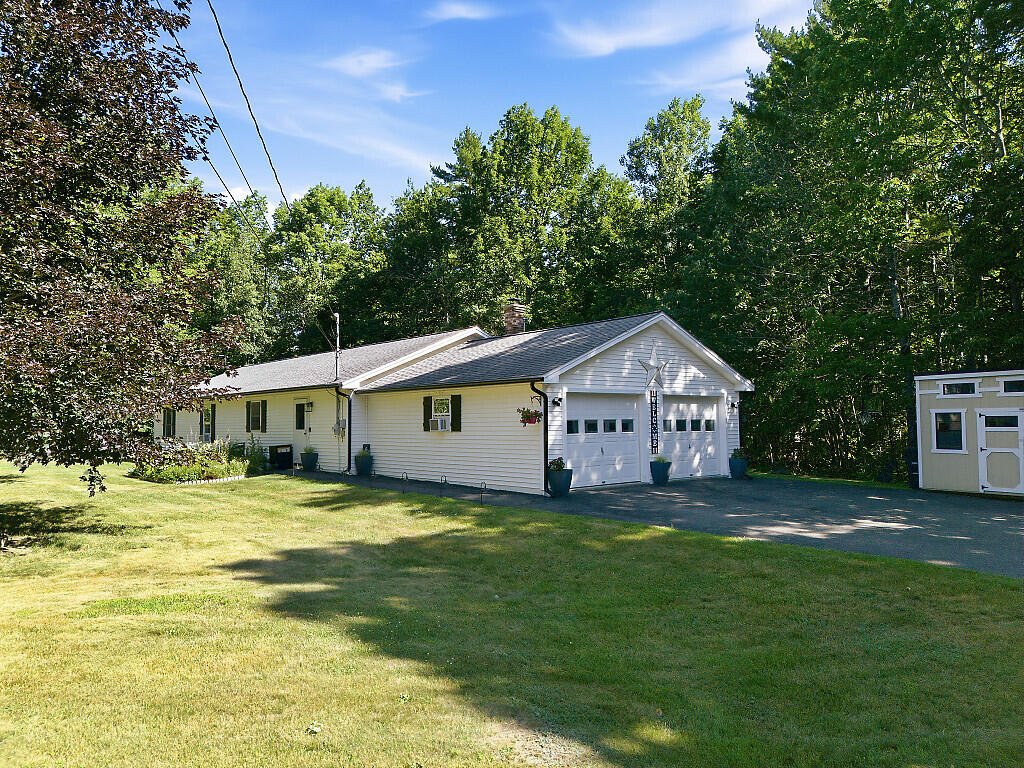 Photo of 692 Irish Road Levant ME 04456