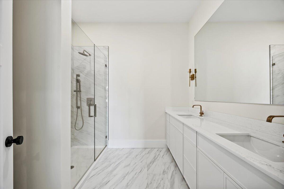 7 Isle Ave Avenue UNIT 101, Saco, ME, 04072