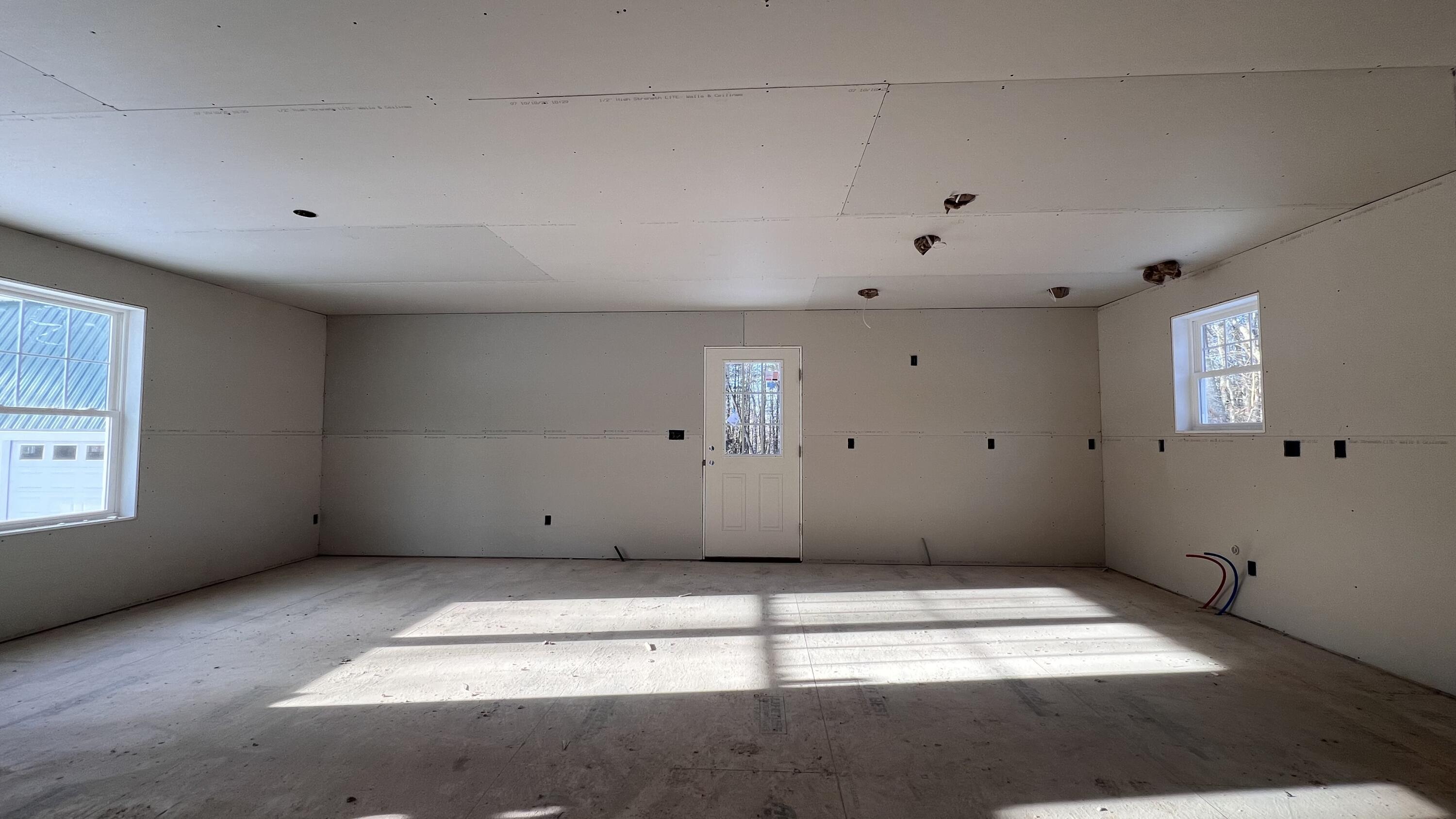 140 Raymond Hill Road, Raymond, ME, 04071