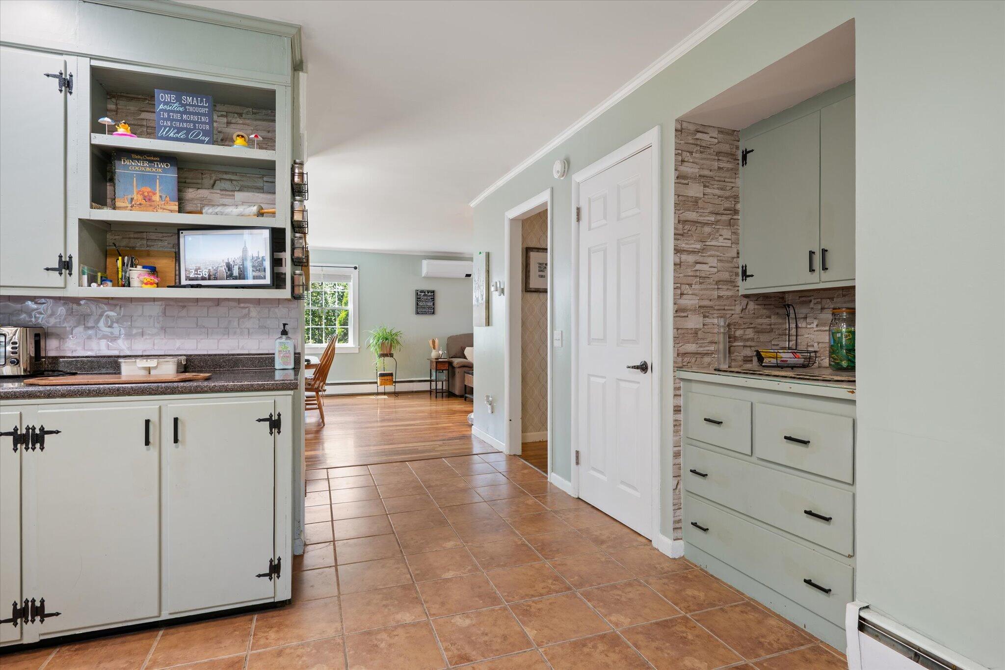 10-Kitchen