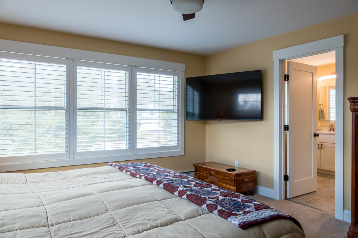 33 Eastfield Drive, Gray, ME, 04039