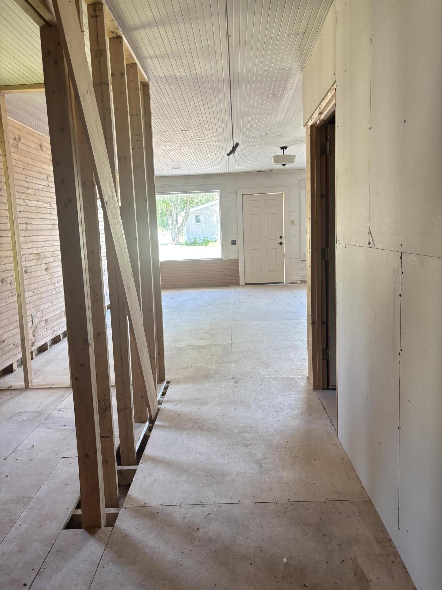 2 Iredale Street, Bridgton, ME, 04009