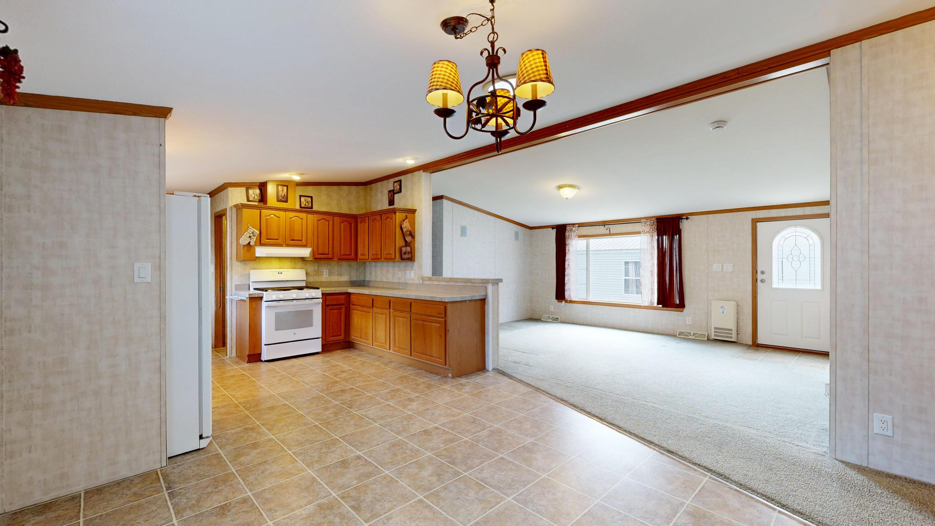 13 Evergreen Road, Lewiston, ME, 04240