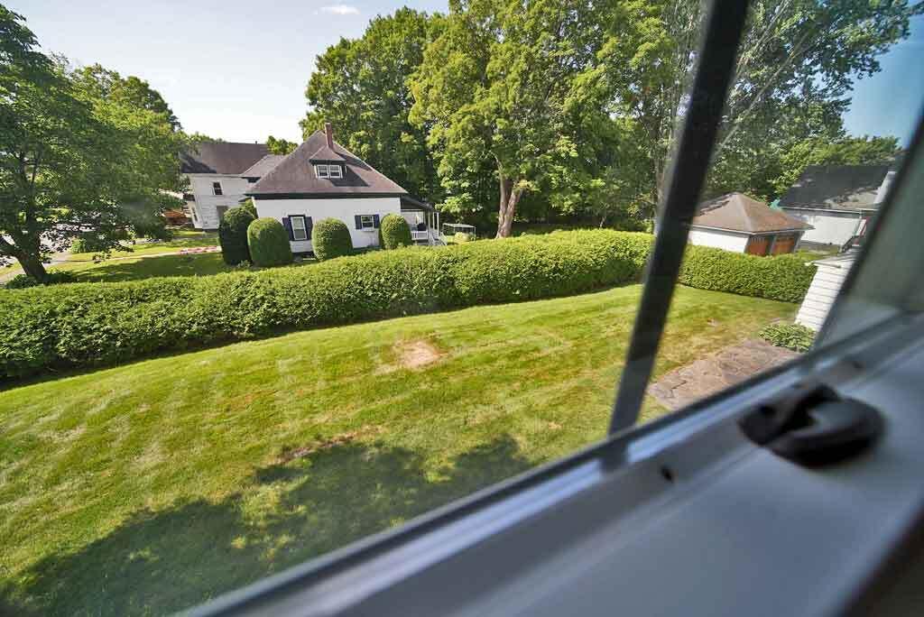 33 Pleasant Street, Houlton, ME, 04730