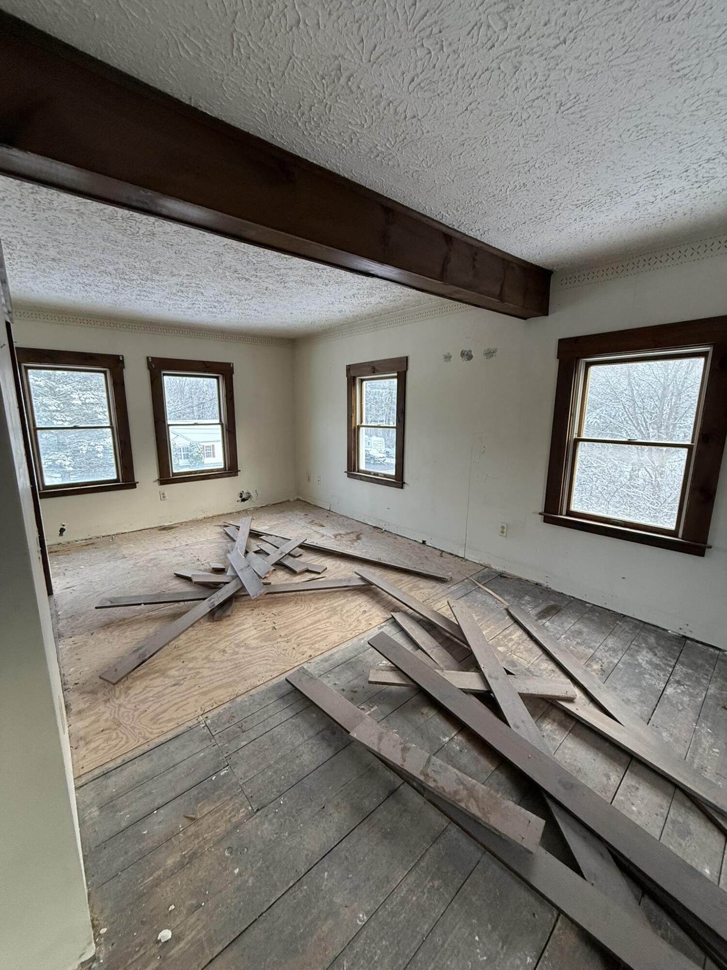 17 Walker Road, Mechanic Falls, ME, 04256