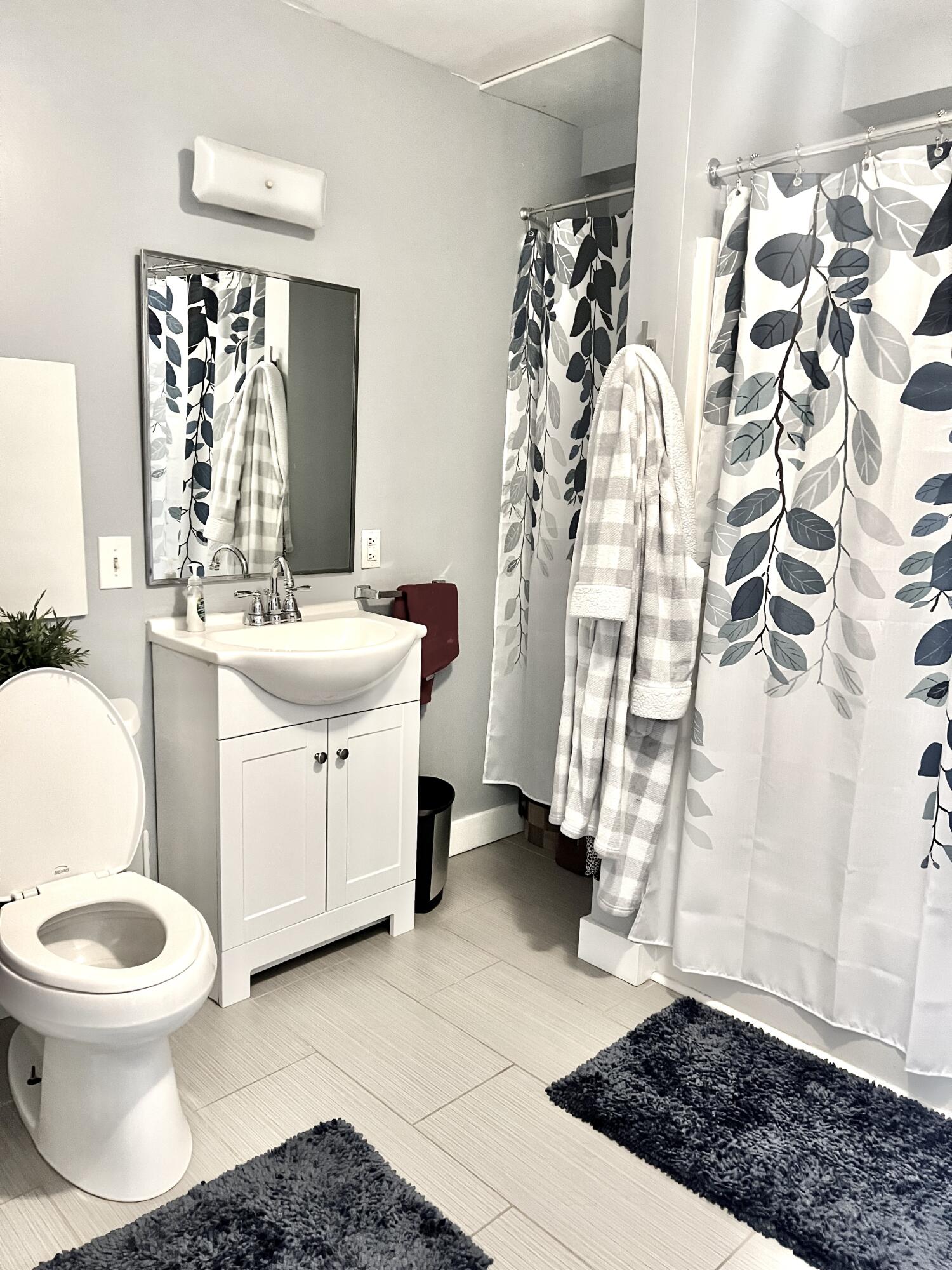 1390 Forest Avenue, Portland, ME, 04103