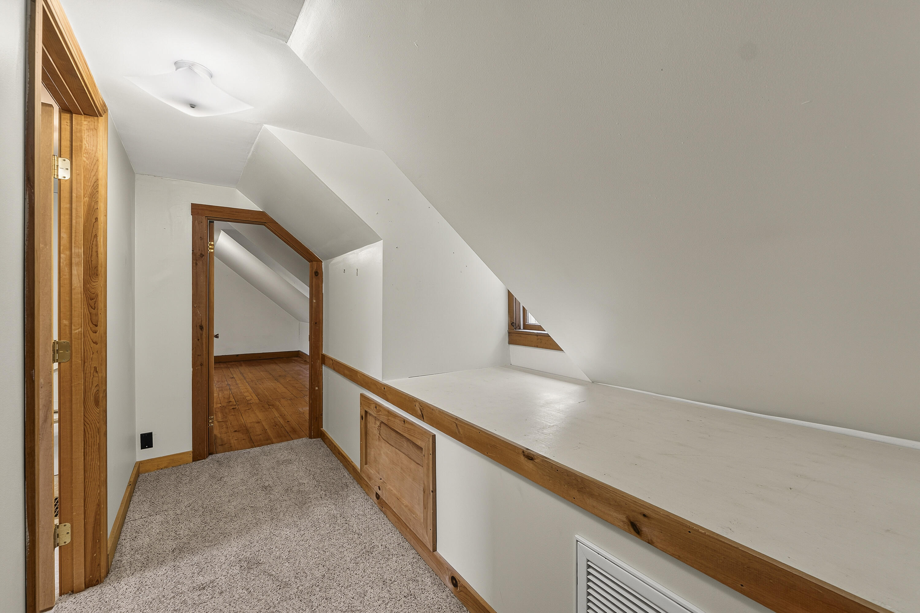 3 Leighton Rd_136