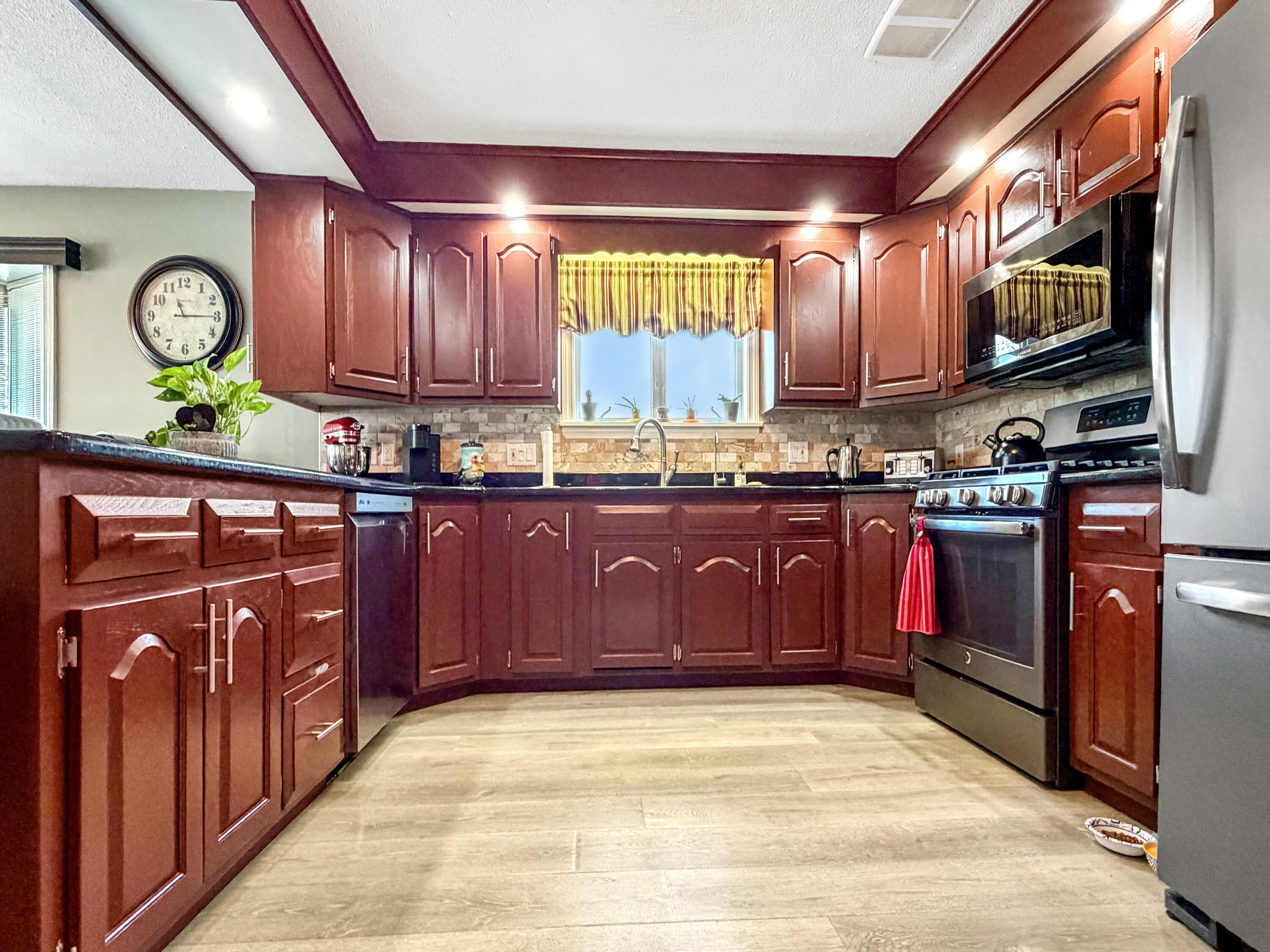 117 25th Avenue, Madawaska, ME, 04756
