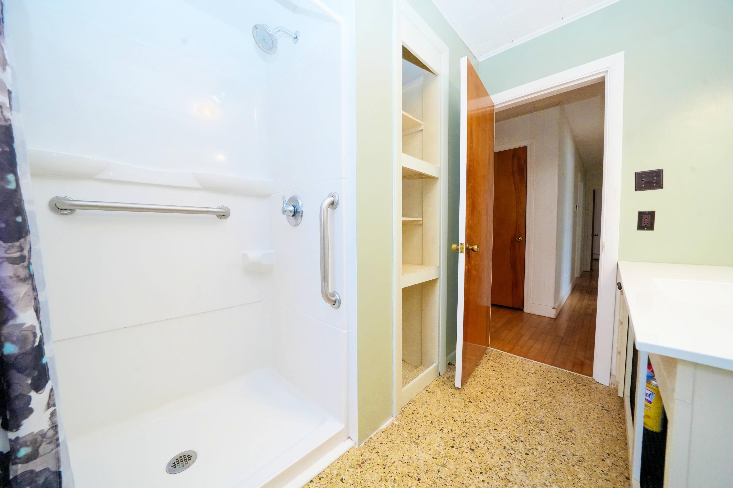 13 Westbrook Terrace, Hampden, ME, 04444