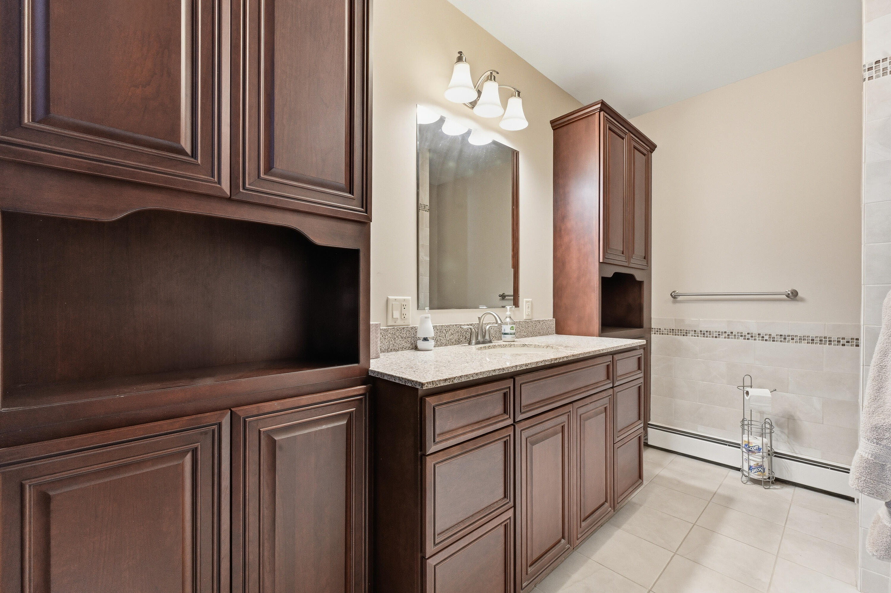 1210 Lakeview Drive UNIT 2, China, ME, 04358