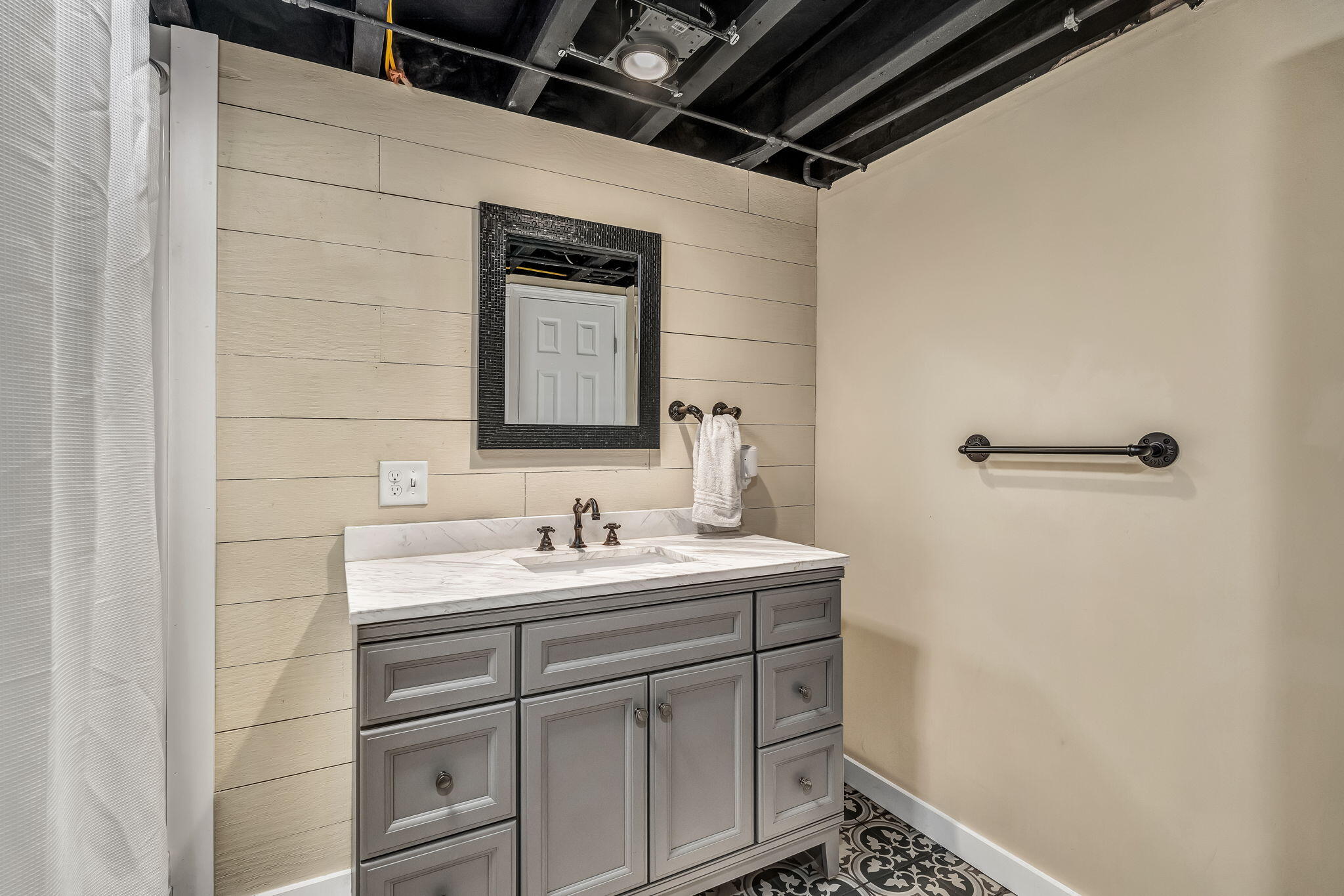 141 Kittredge Road, Bangor, ME, 04401