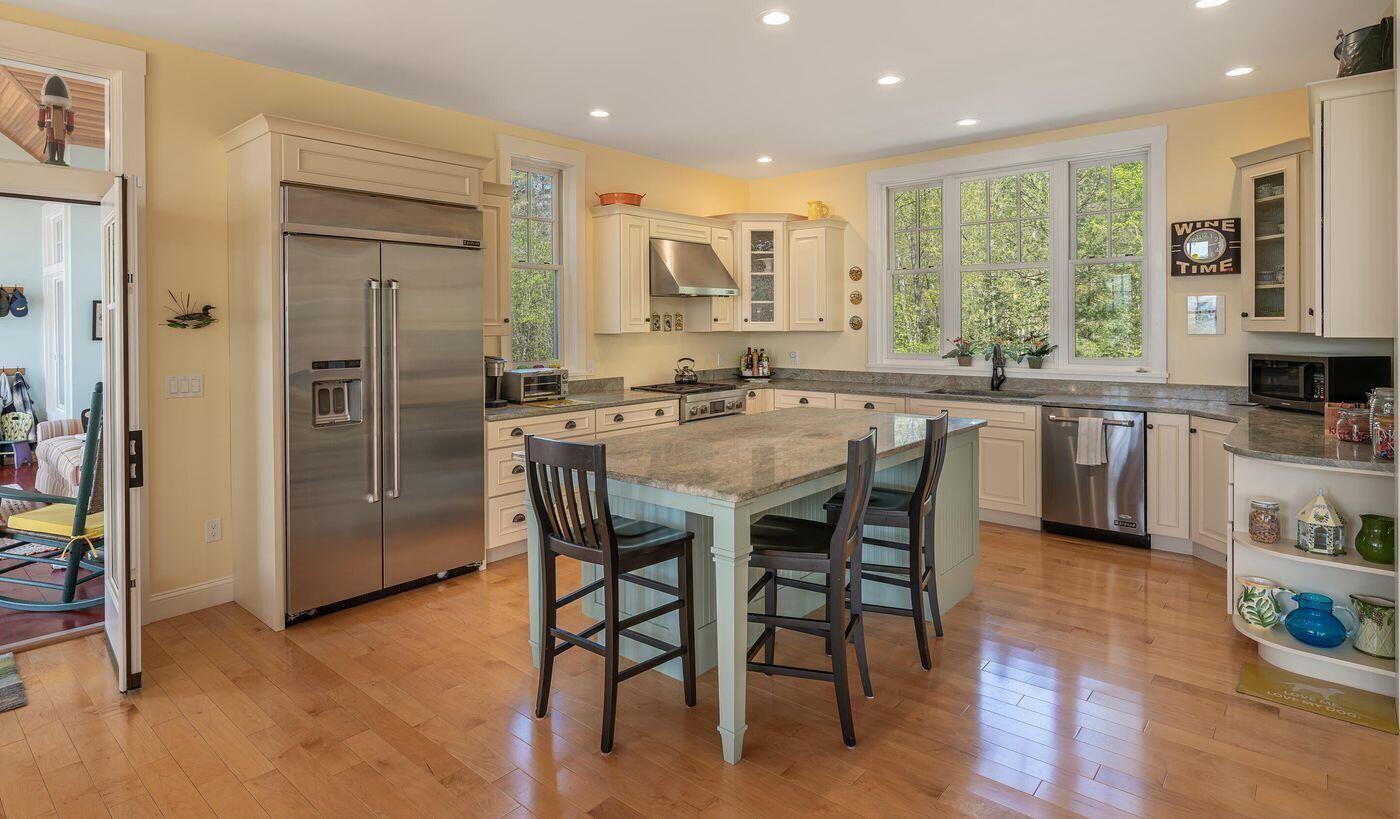 361 Cape Road, Raymond, ME, 04071 361 Cape Road, Raymond, ME, 04071