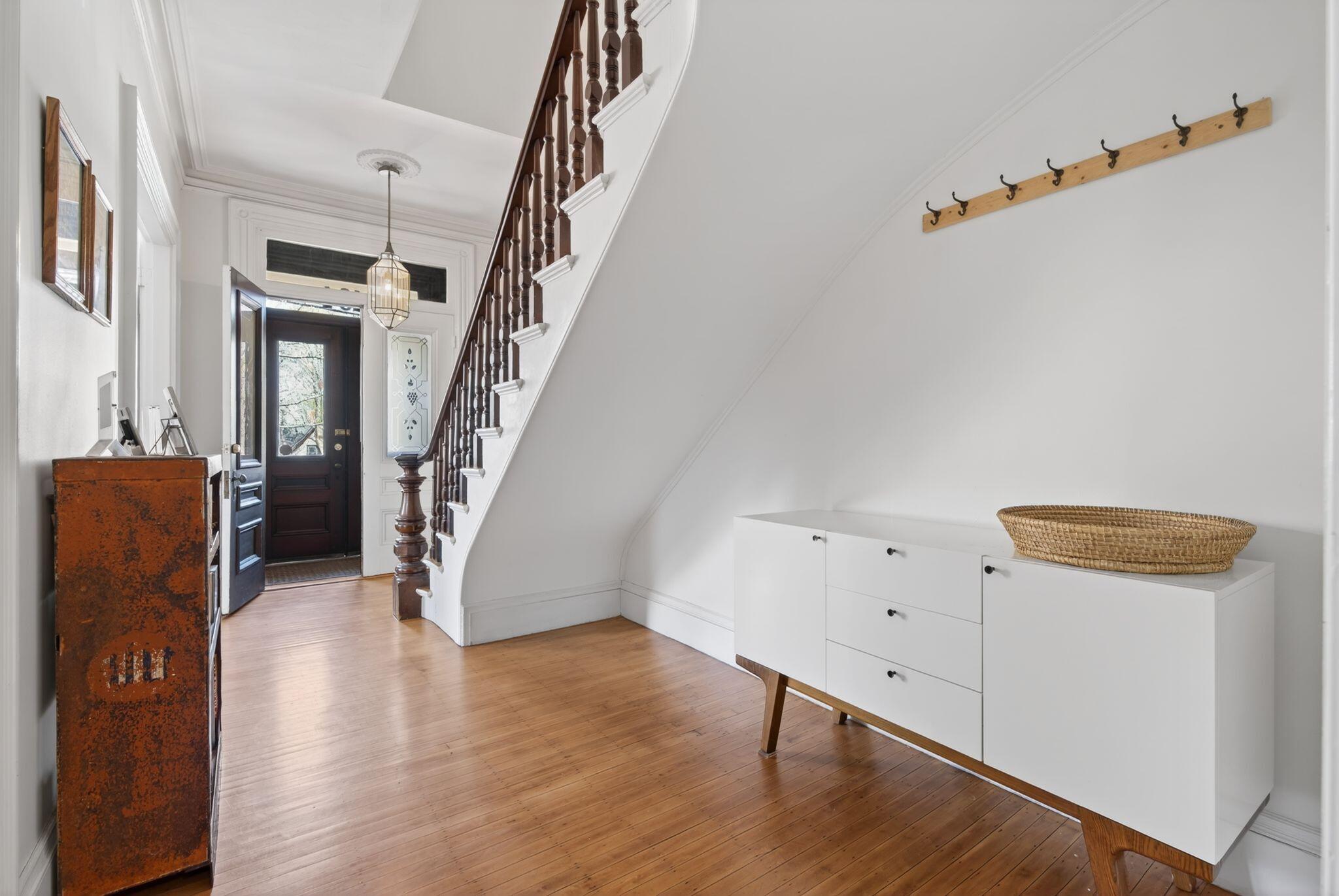 494 Cumberland Avenue, Portland, ME, 04101