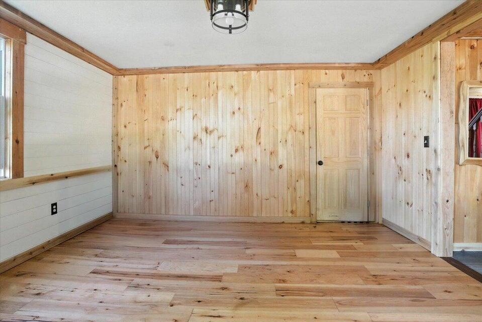 817 Riverside Drive, Augusta, ME, 04330