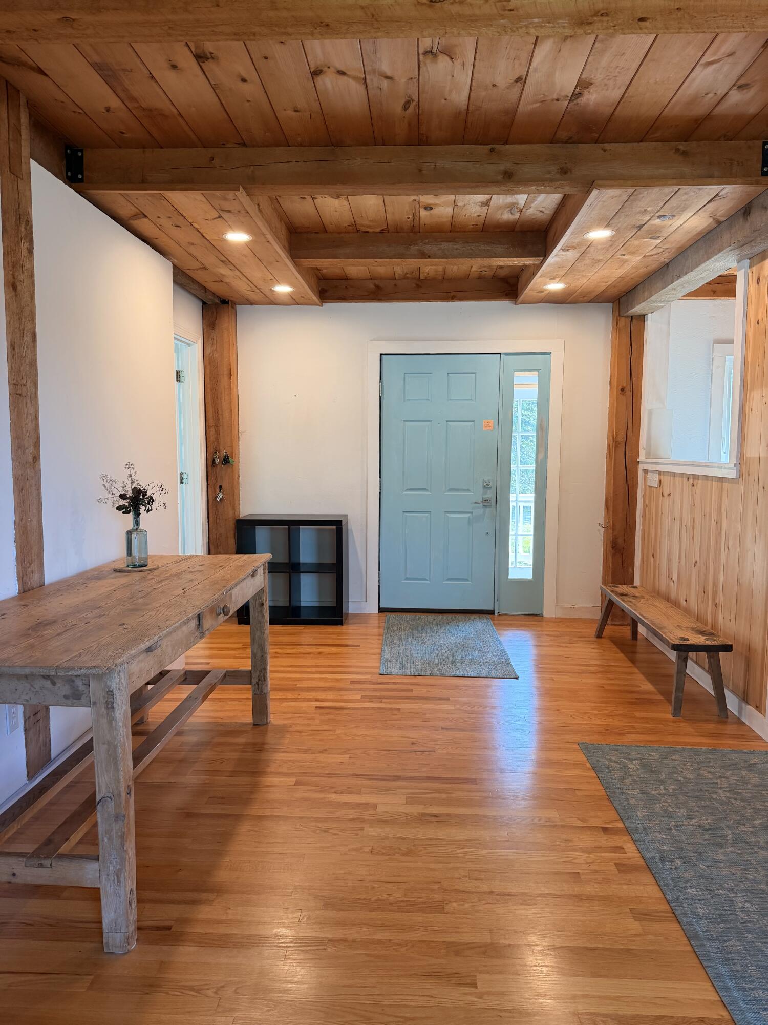 98 Bagaduce Lane, Sedgwick, ME 04676 Entranceway