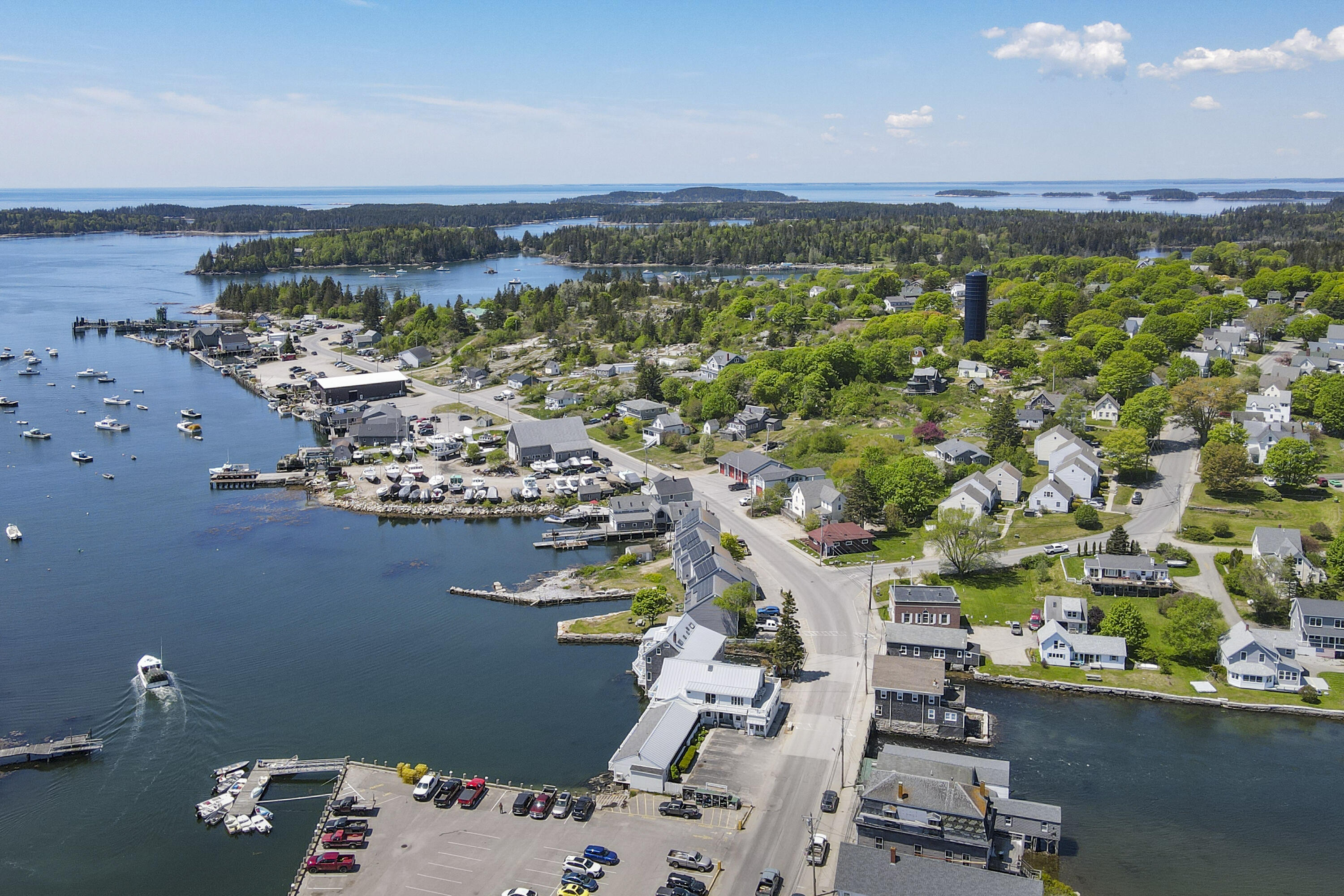 15 Main Street, Vinalhaven, ME, 04863