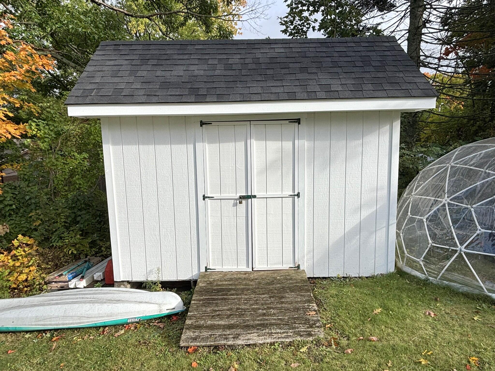Shed