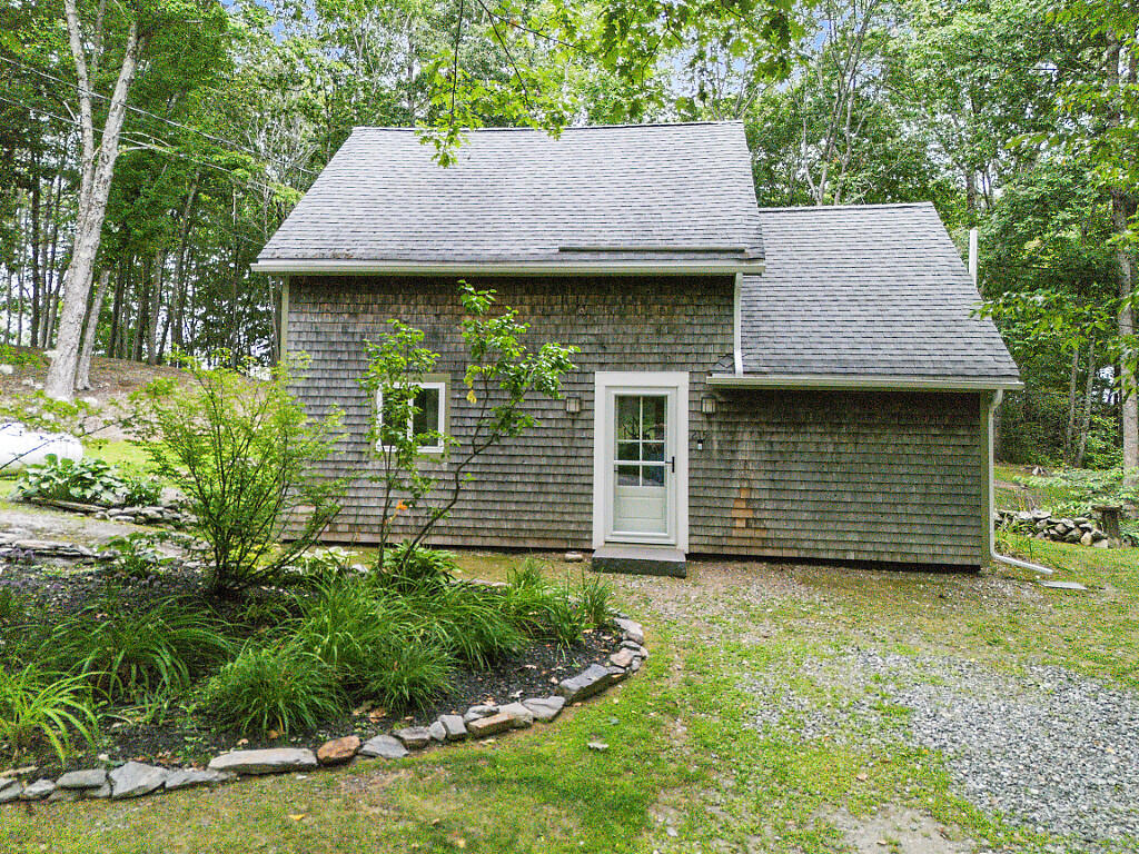 Photo of 215 Mountain Road Washington ME 04574