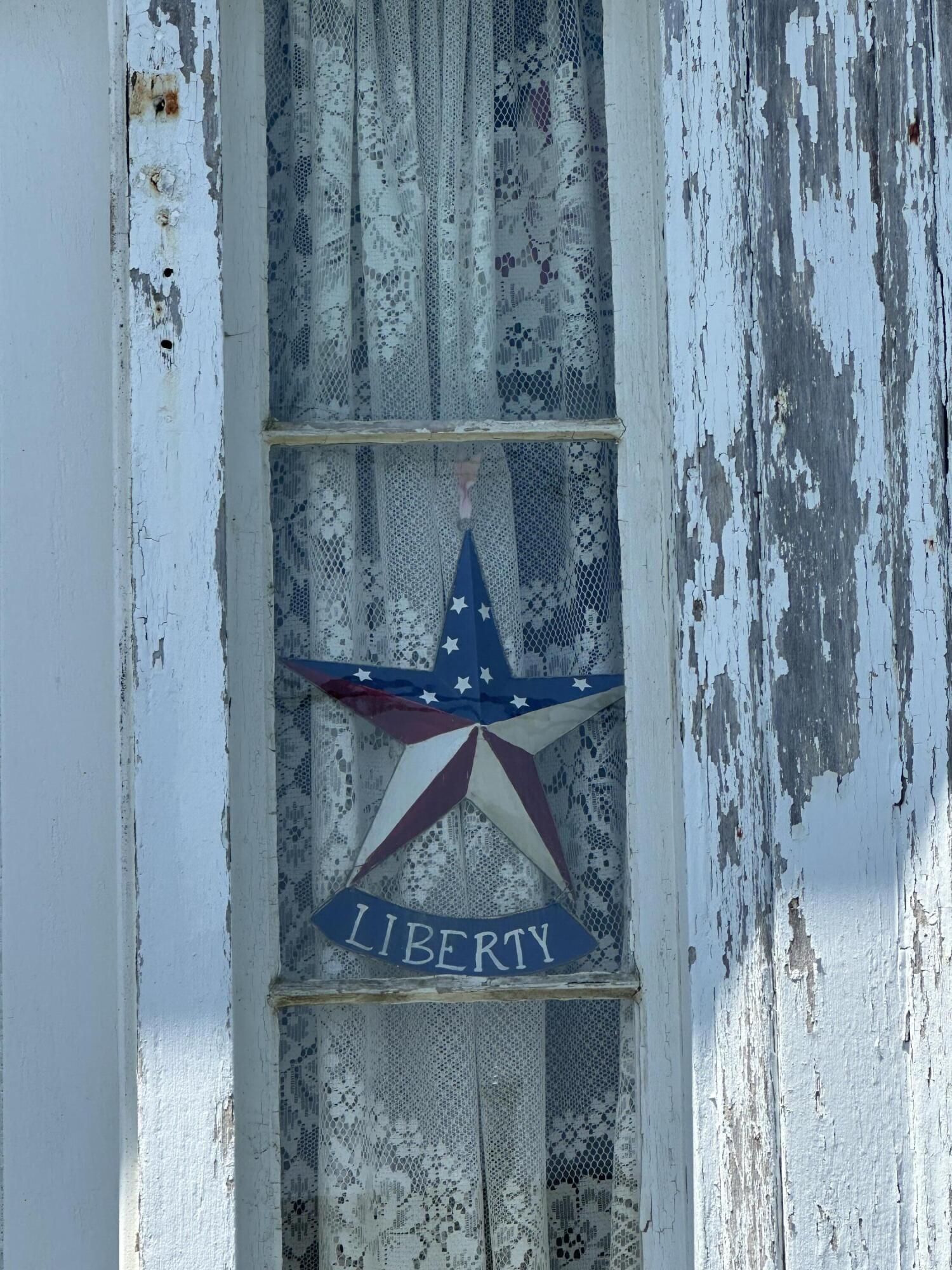 3 SOUTH Road, Matinicus Isle Plt, ME, 04851