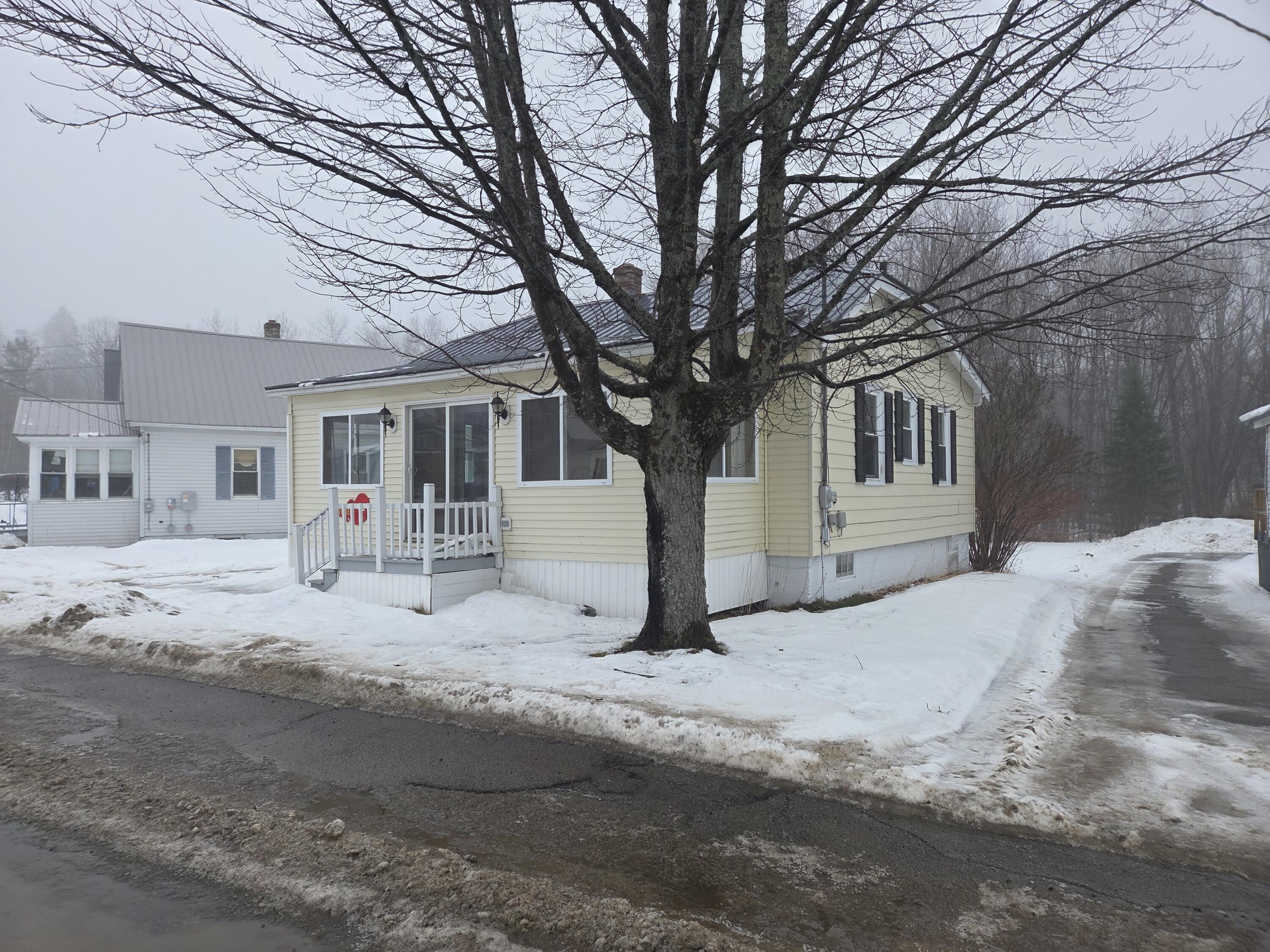 90 Bates Street, Millinocket, ME, 04462
