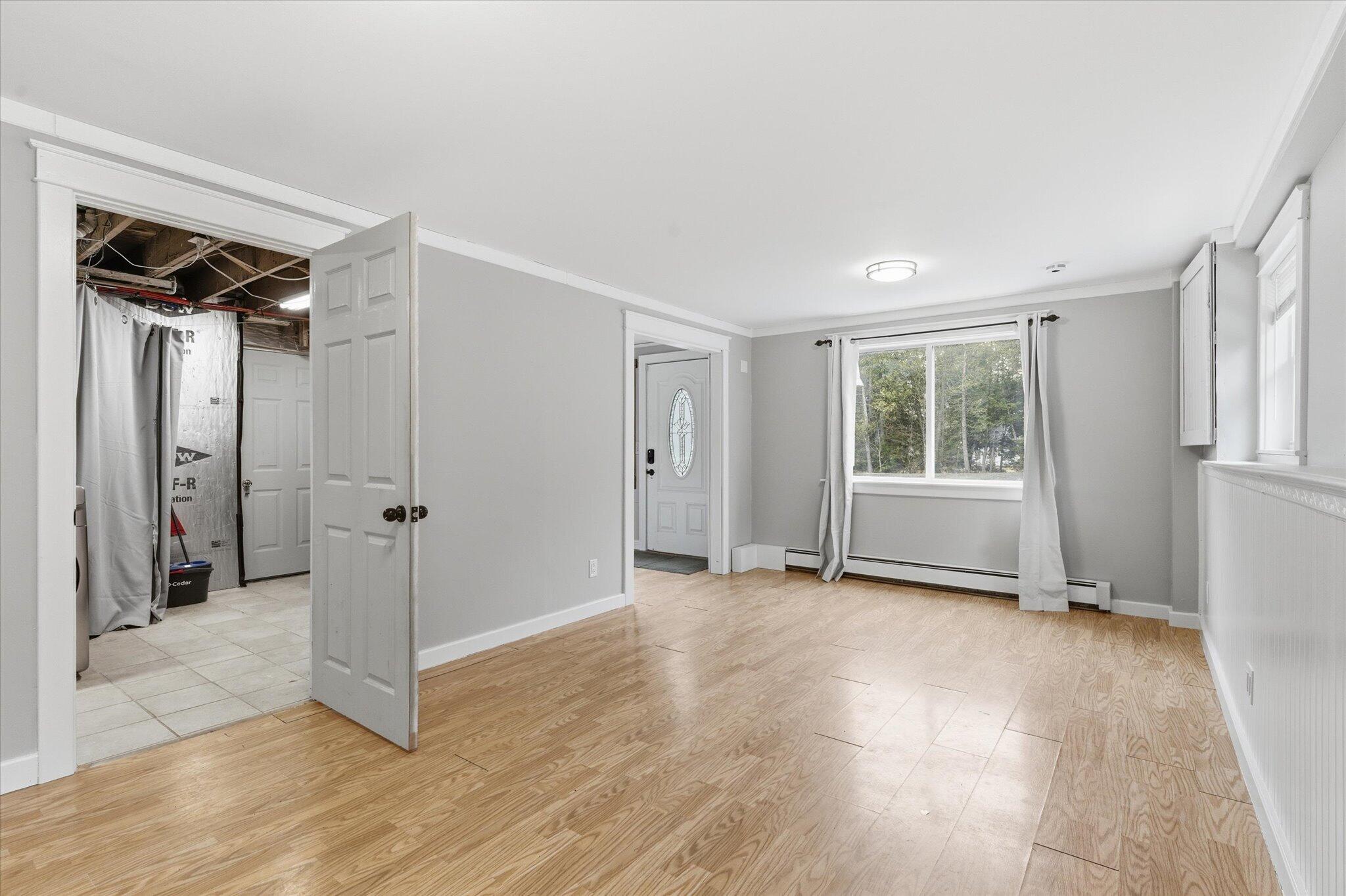 32 Charles Drive, Holden, ME, 04429