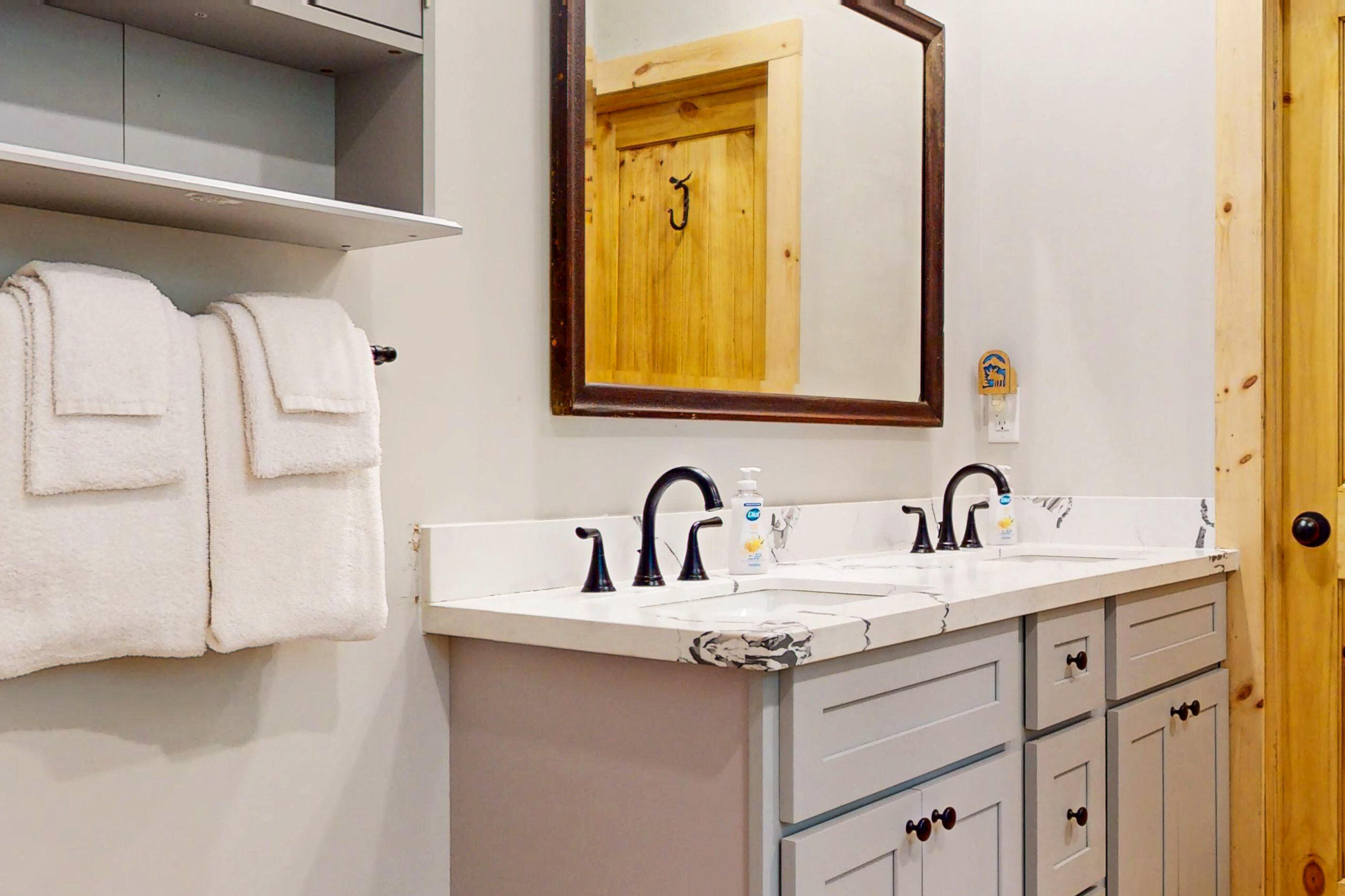 11 Nevermore Lane, Greenville, ME, 04441