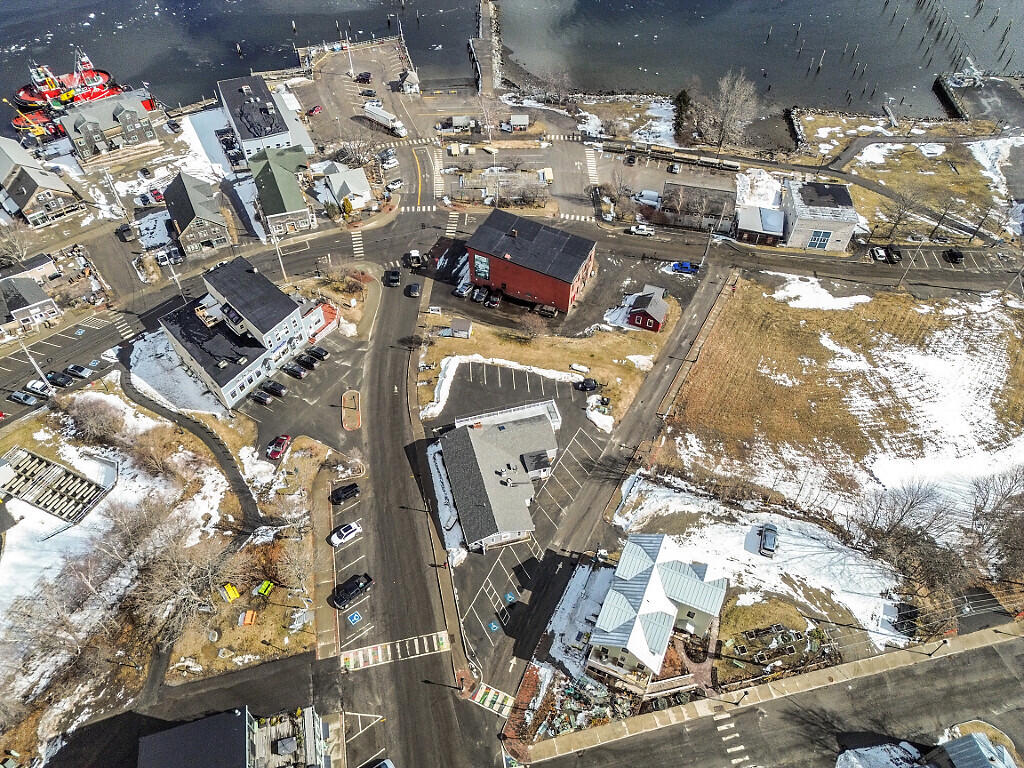 30 Main Street, Belfast, ME, 04915