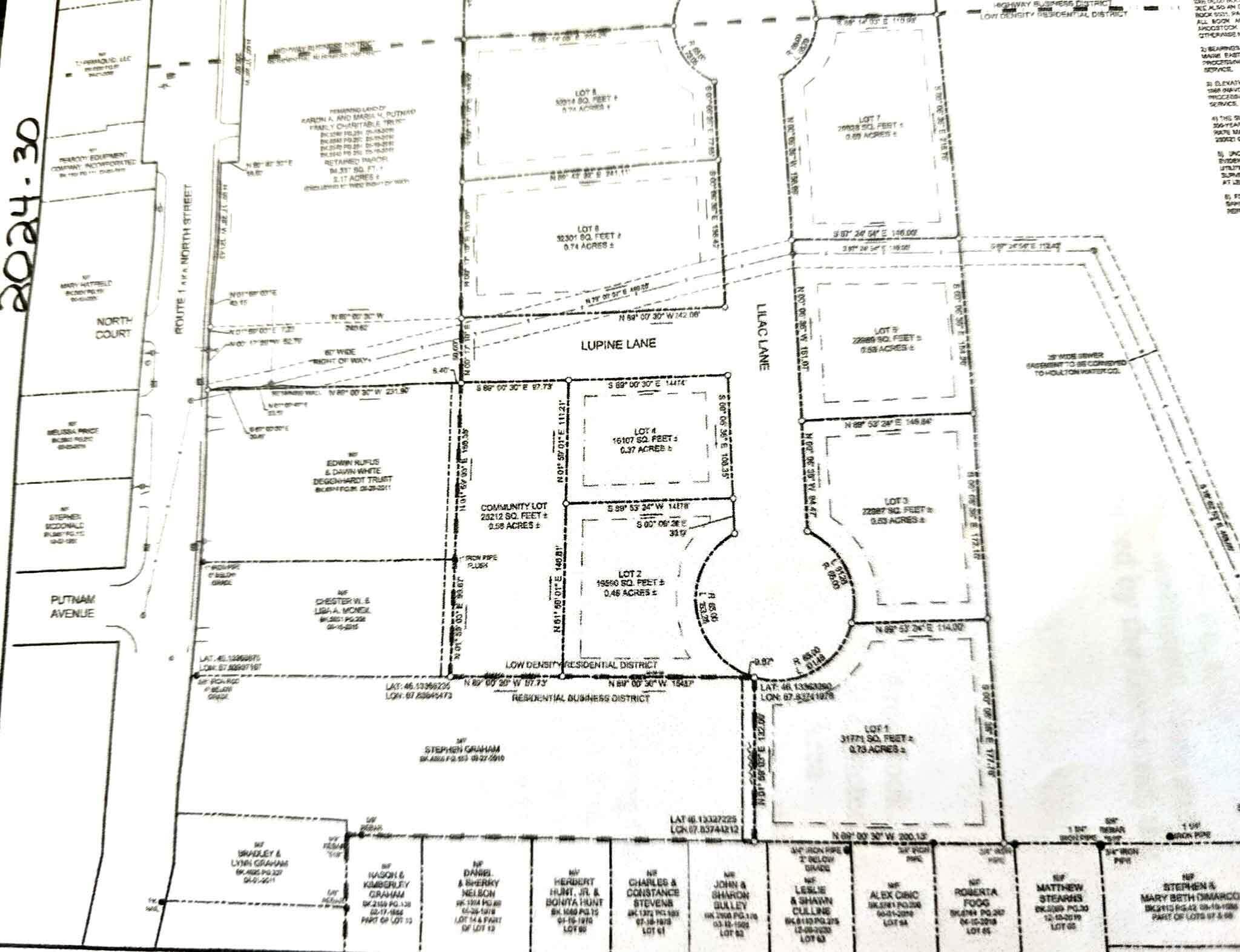 15 Lilac Lane, Houlton, ME, 04730