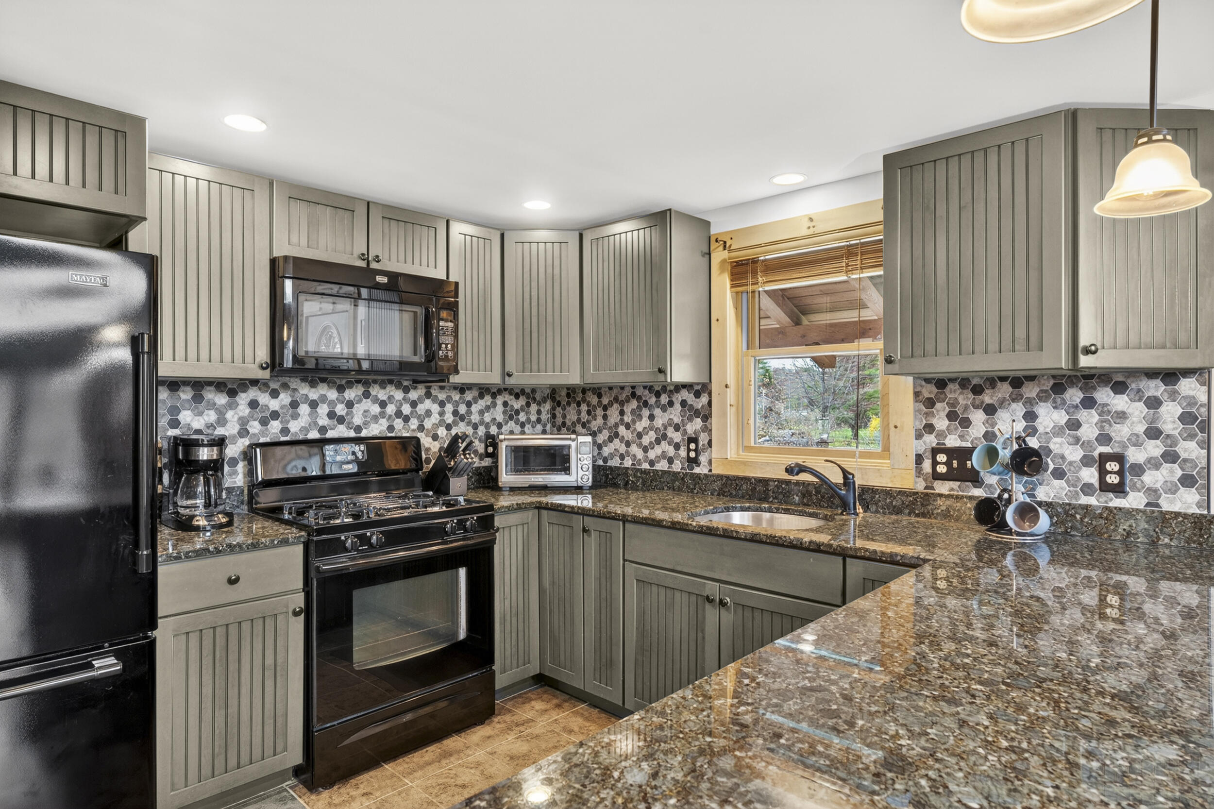 67 Otisfield Cove Road, Otisfield, ME, 04270