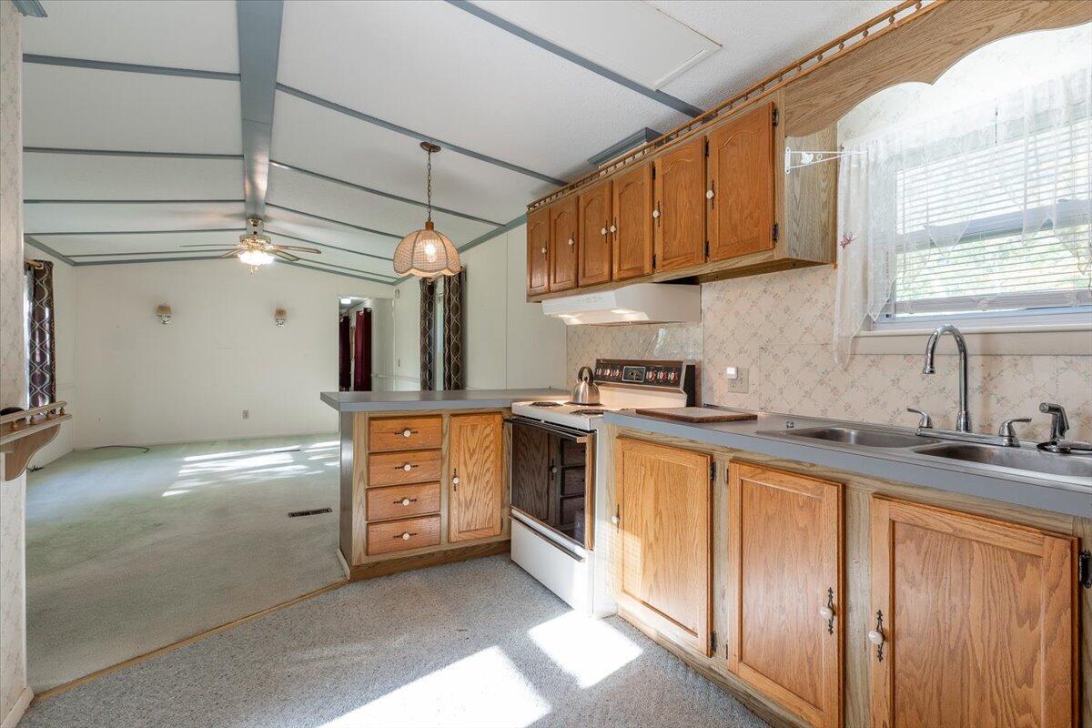 46 Cedar Drive, Warren, ME, 04864