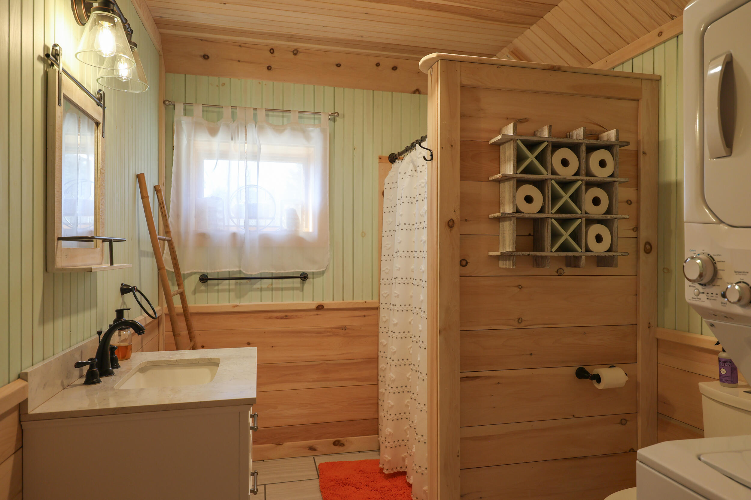 28 City Point Road, Vinalhaven, ME, 04863