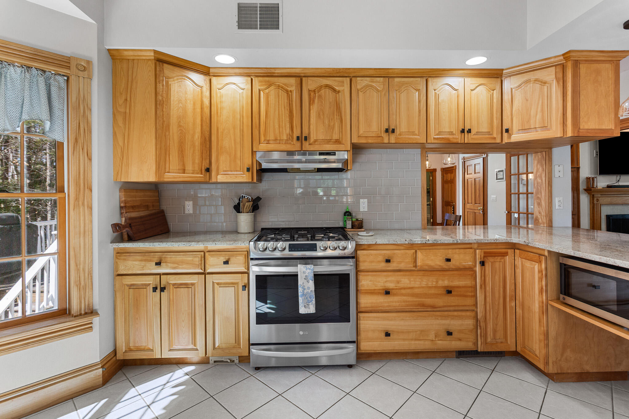 121 Clover Lane, Brewer, ME, 04412