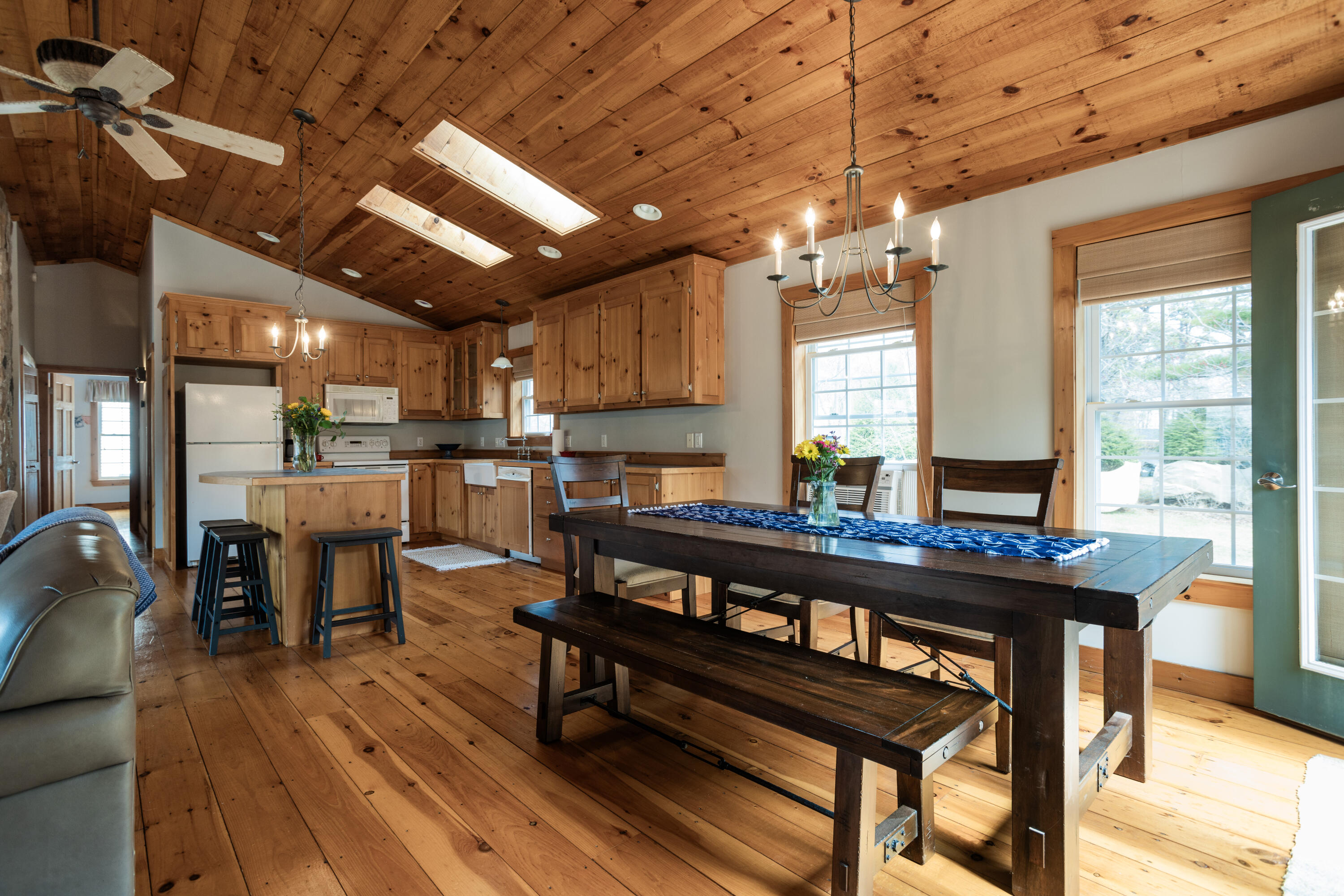 16 Fort Hill Ext Avenue, York, ME, 03909