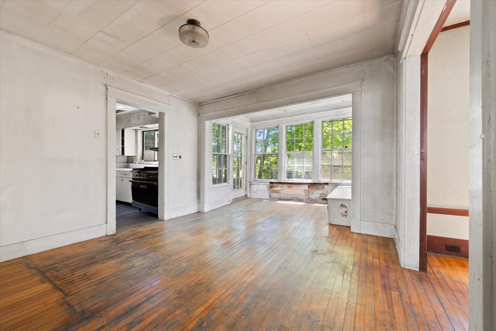11-Family Room