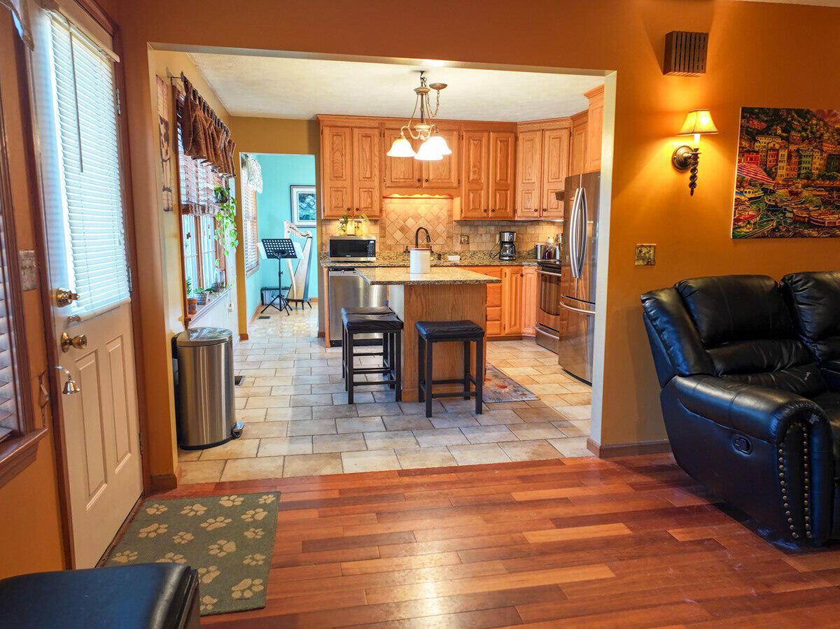 11 Kensington Terrace, Lewiston, ME, 04240