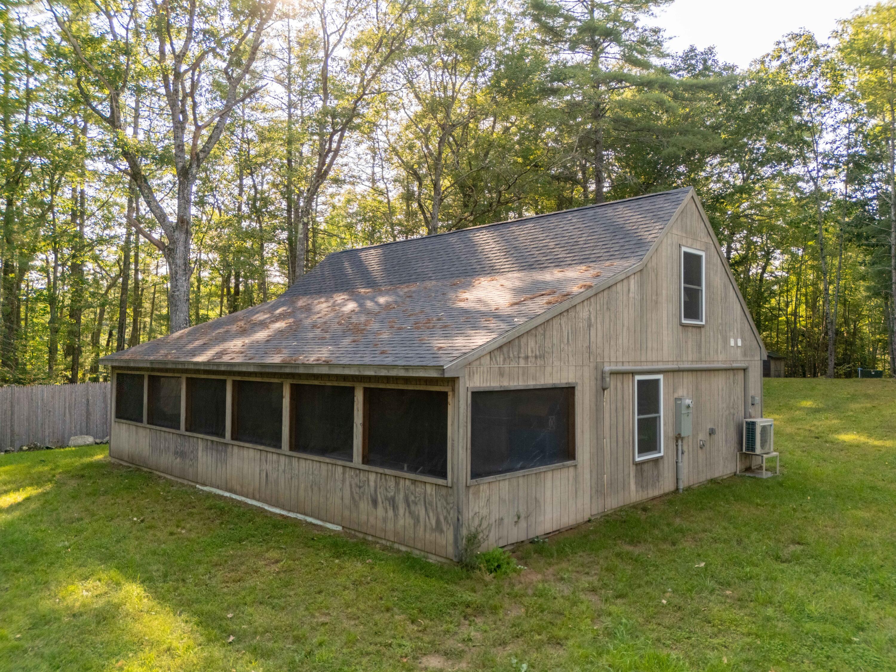 320 Hinks Rd-45