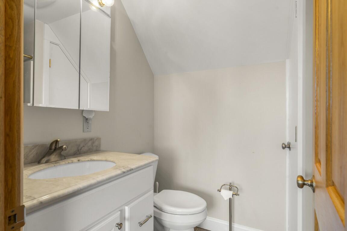 22 Gray Road, Southport, ME, 04576