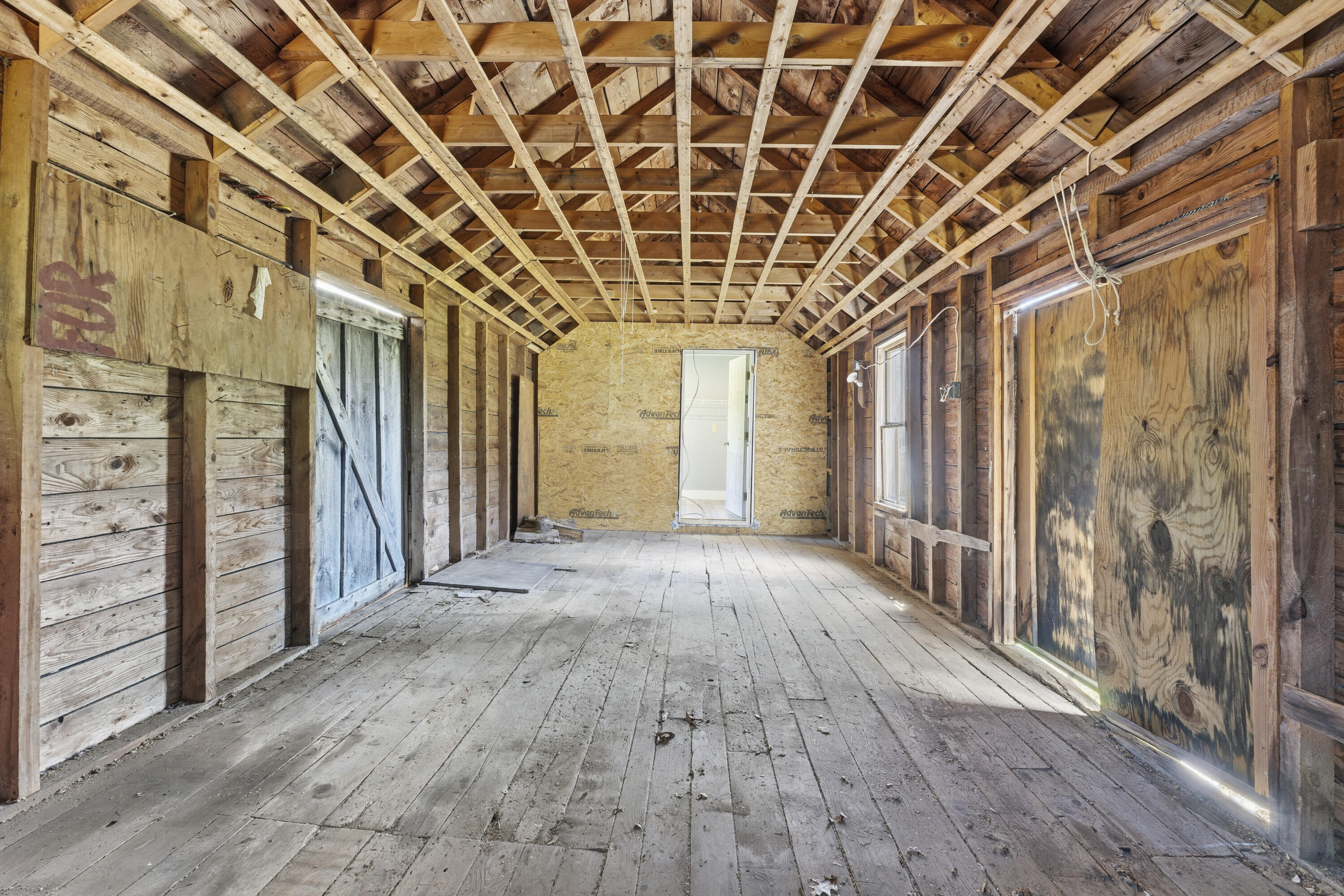 222 River Road, Richmond, ME, 04357